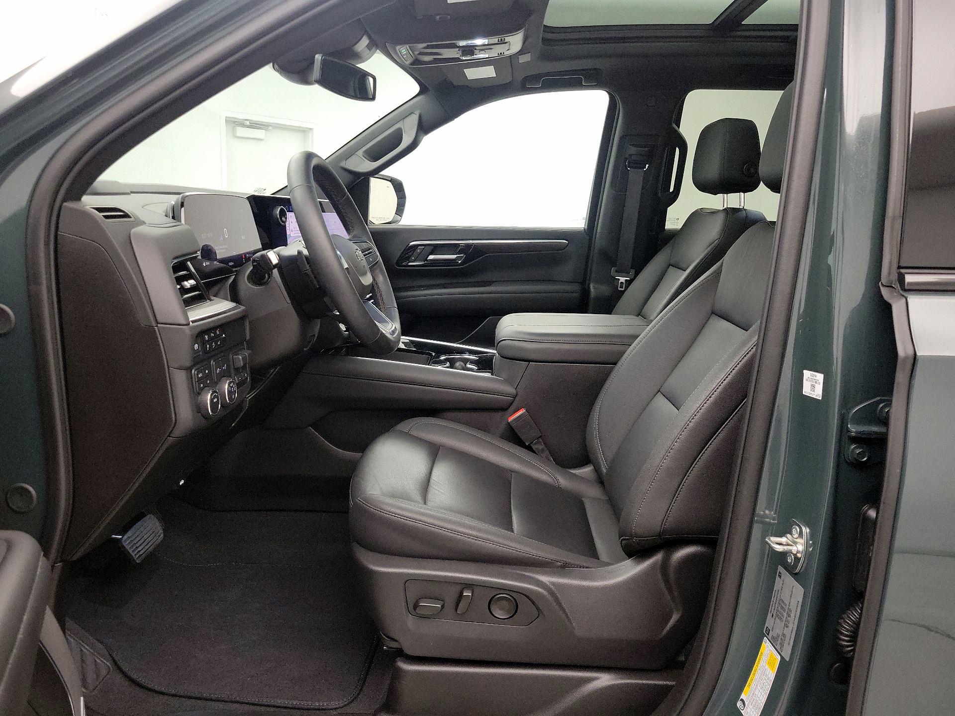 Thumbnail: 2025 Chevrolet Tahoe - 11