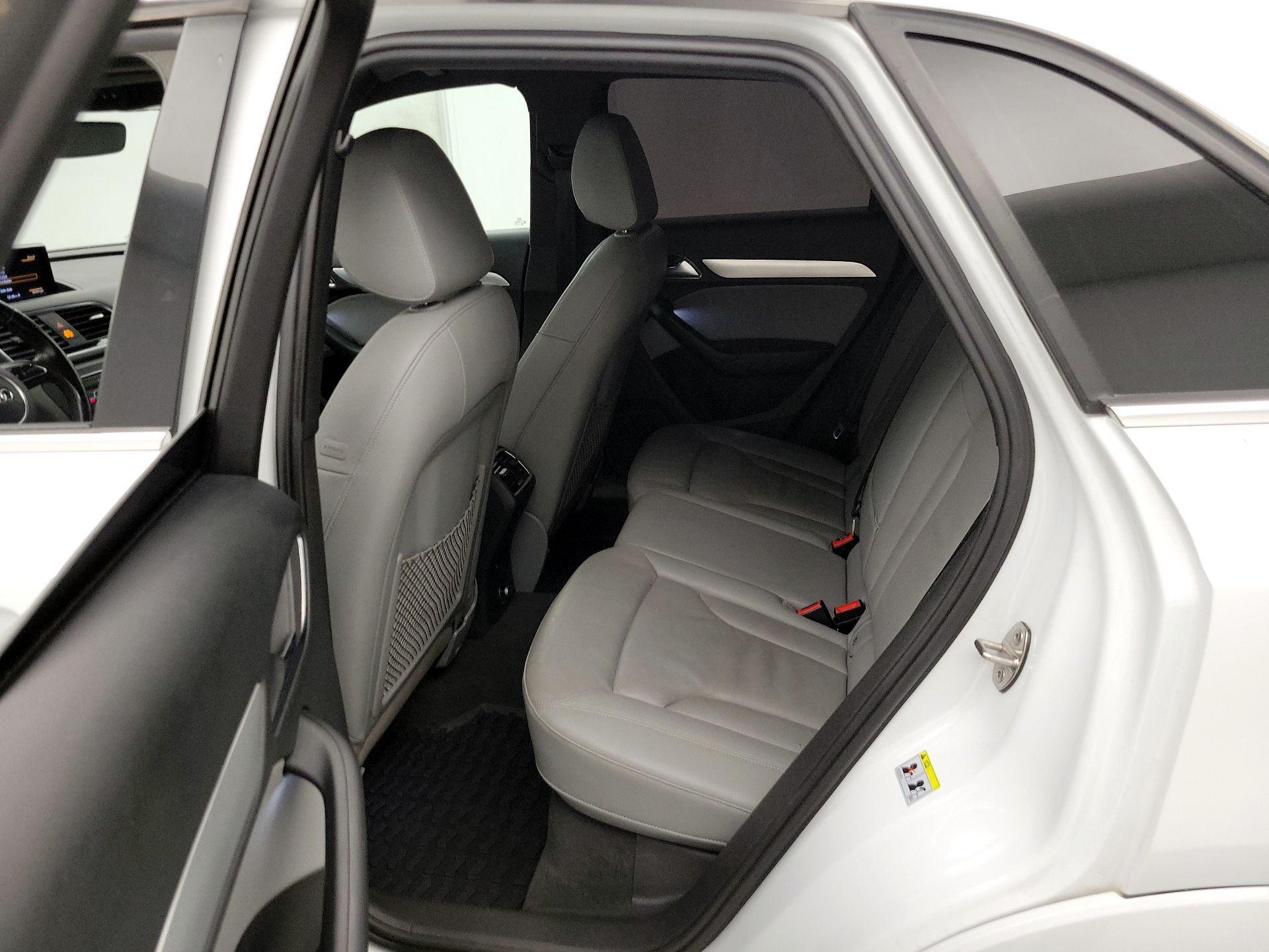 Thumbnail: 2016 Audi Q3 - 19