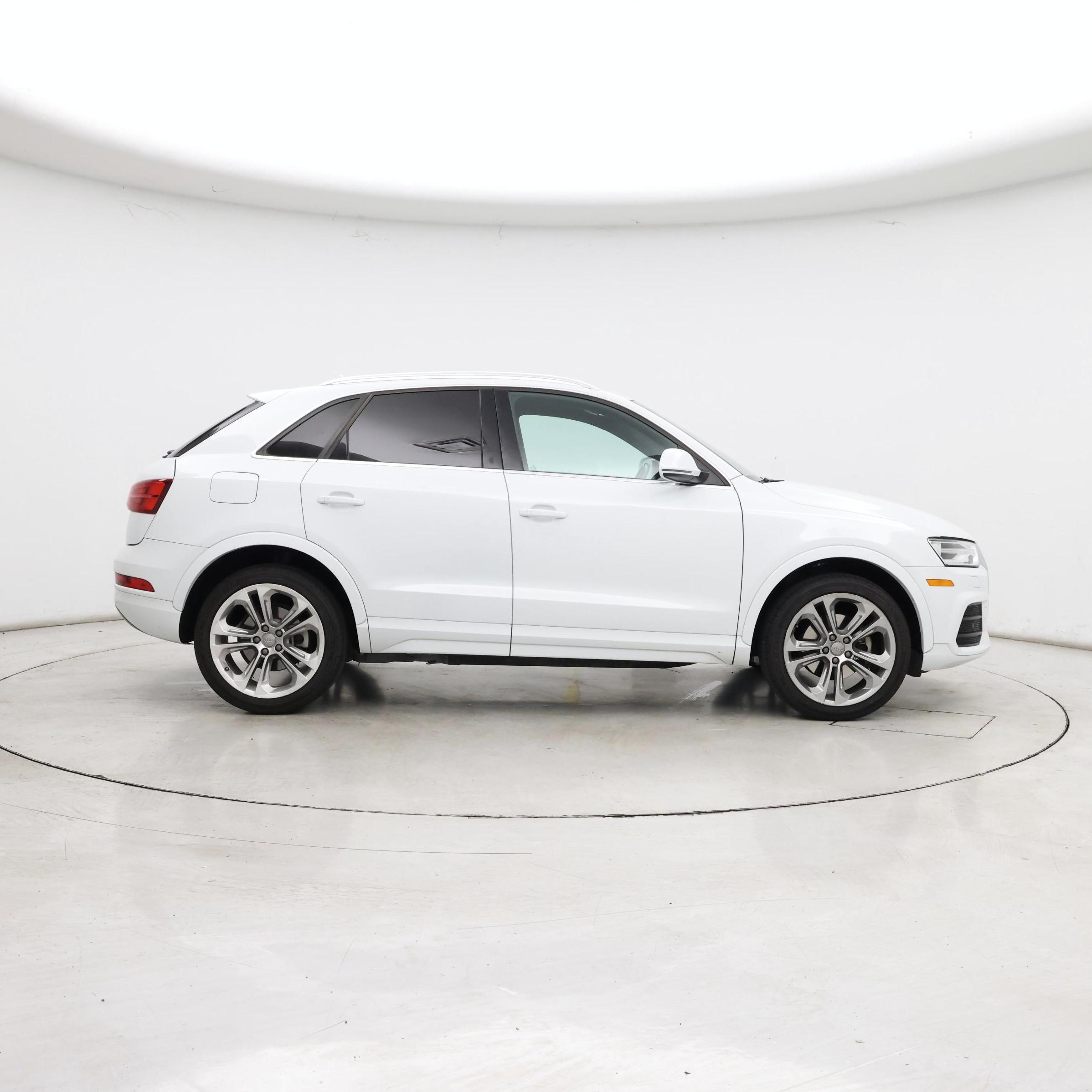 Thumbnail: 2016 Audi Q3 - 7