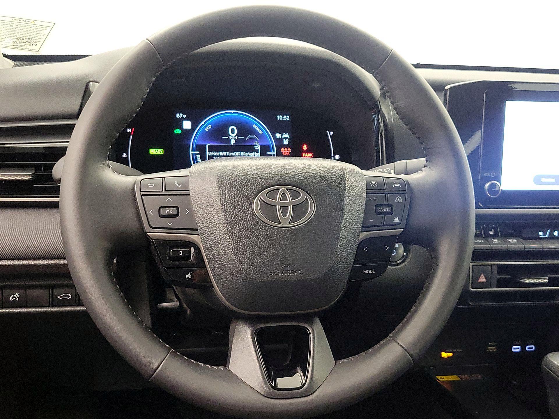 Thumbnail: 2025 Toyota Camry - 10