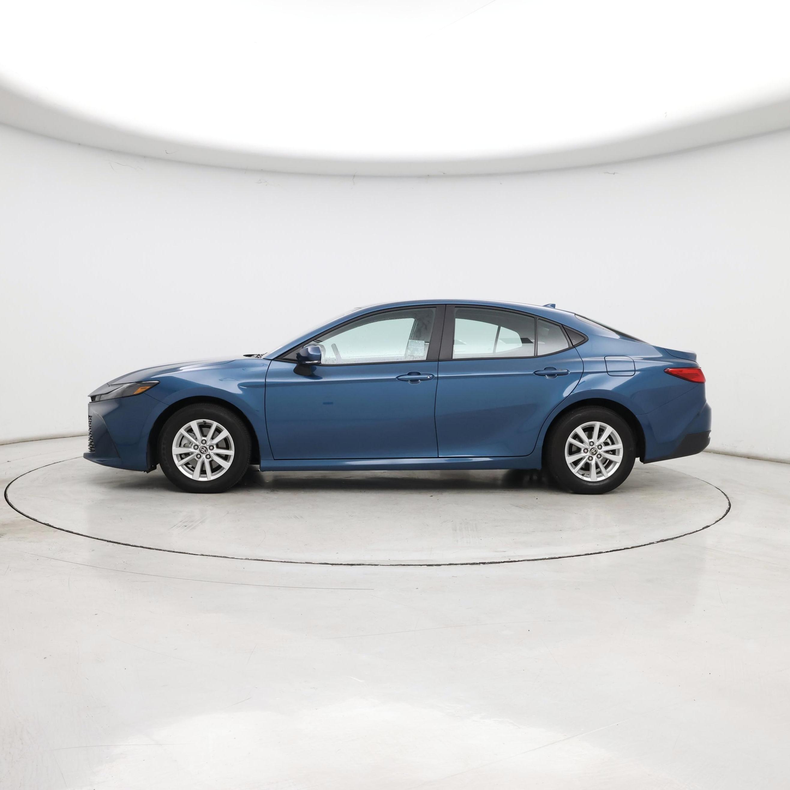 Thumbnail: 2025 Toyota Camry - 3