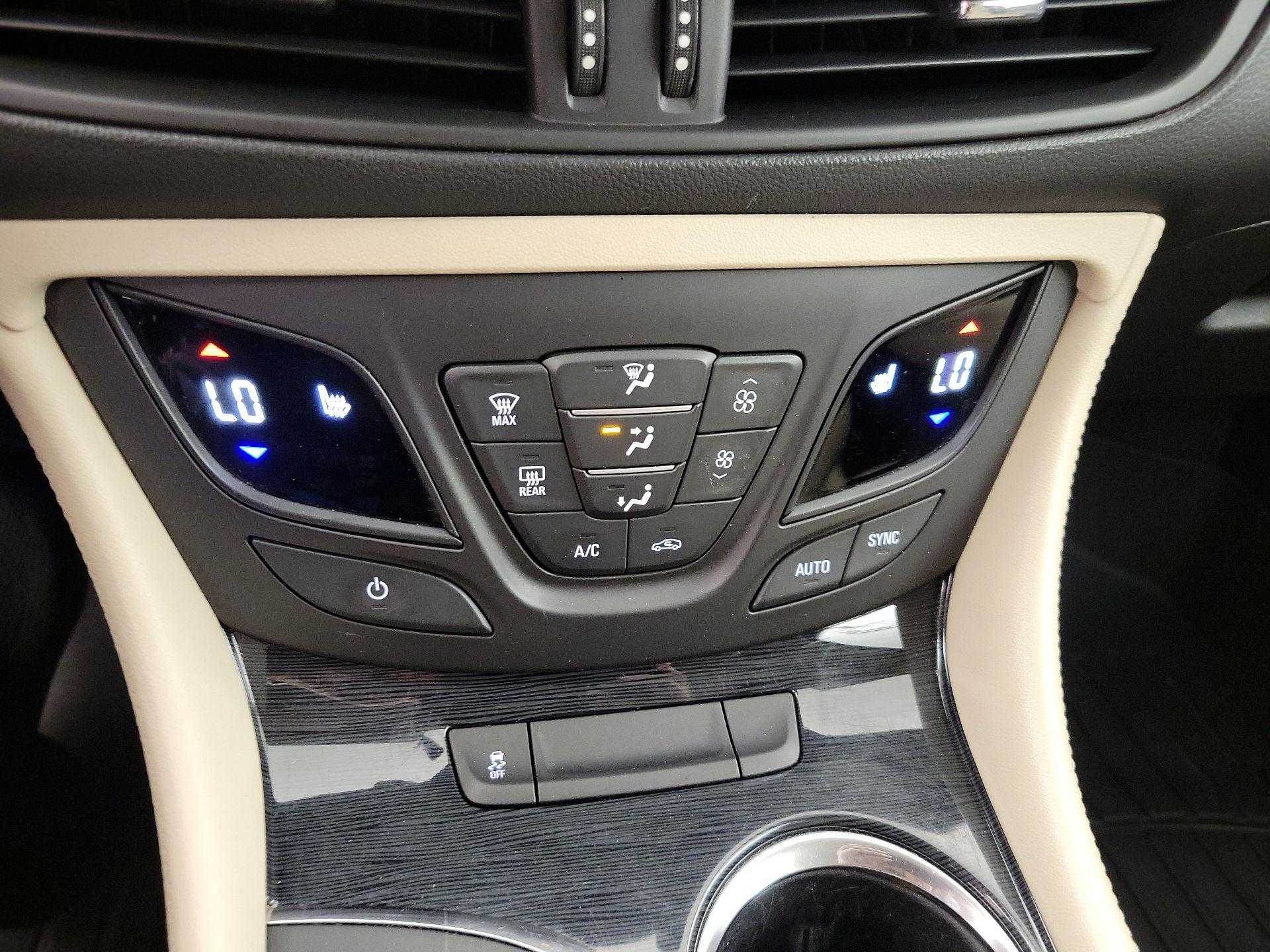 Thumbnail: 2017 Buick Envision - 16
