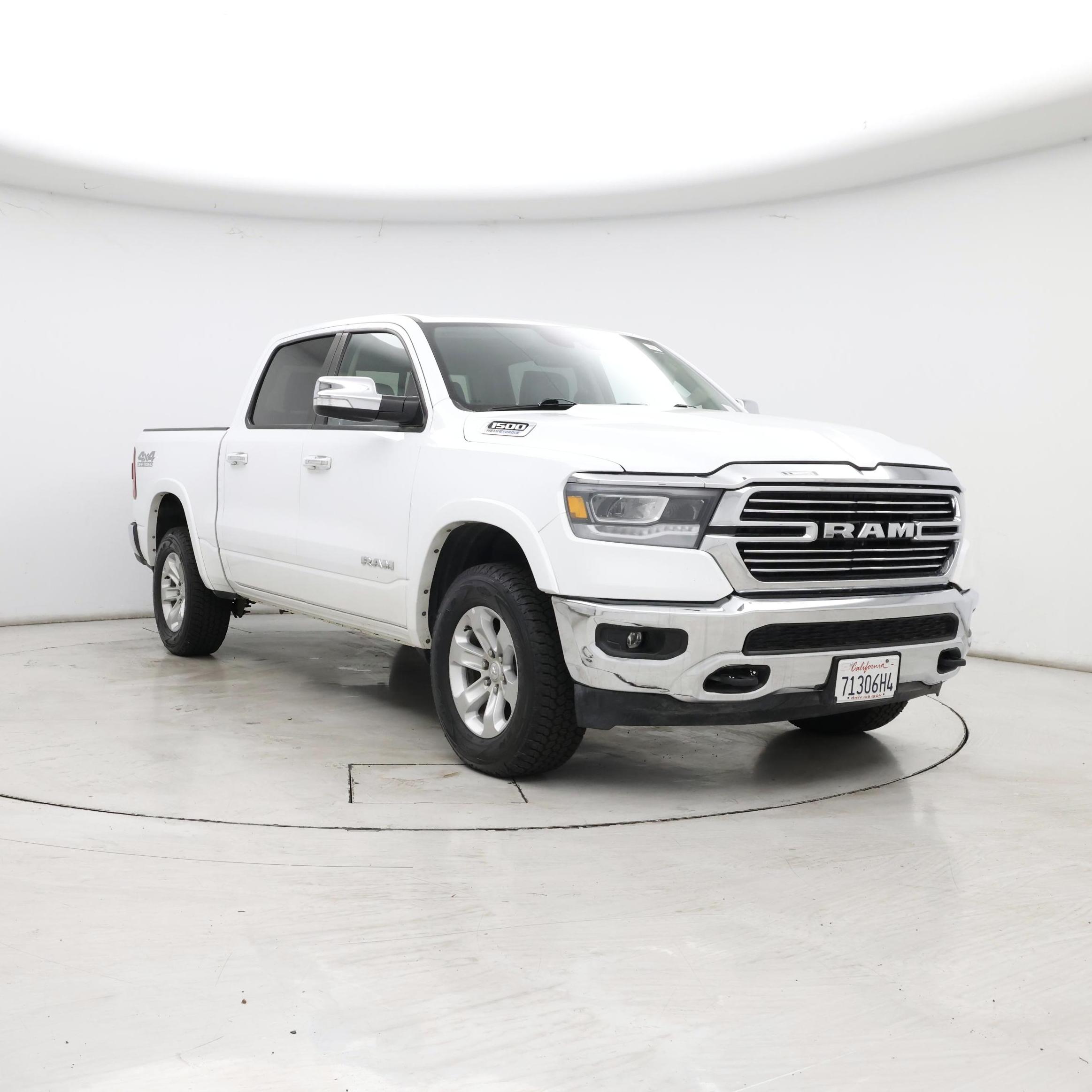 2022 RAM 1500 Blanco Camioneta Todo terreno Automática