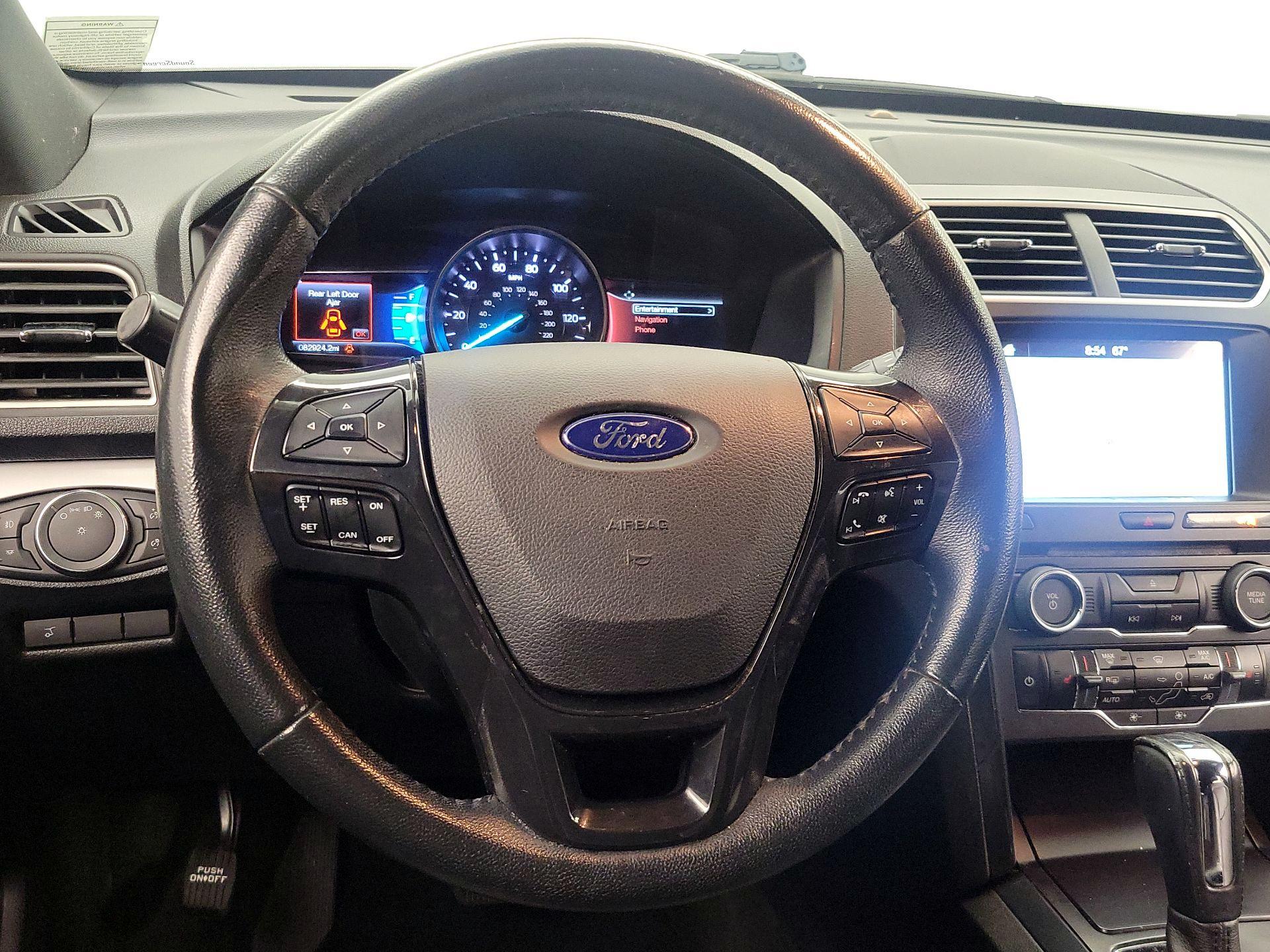 Thumbnail: 2017 Ford Explorer - 10