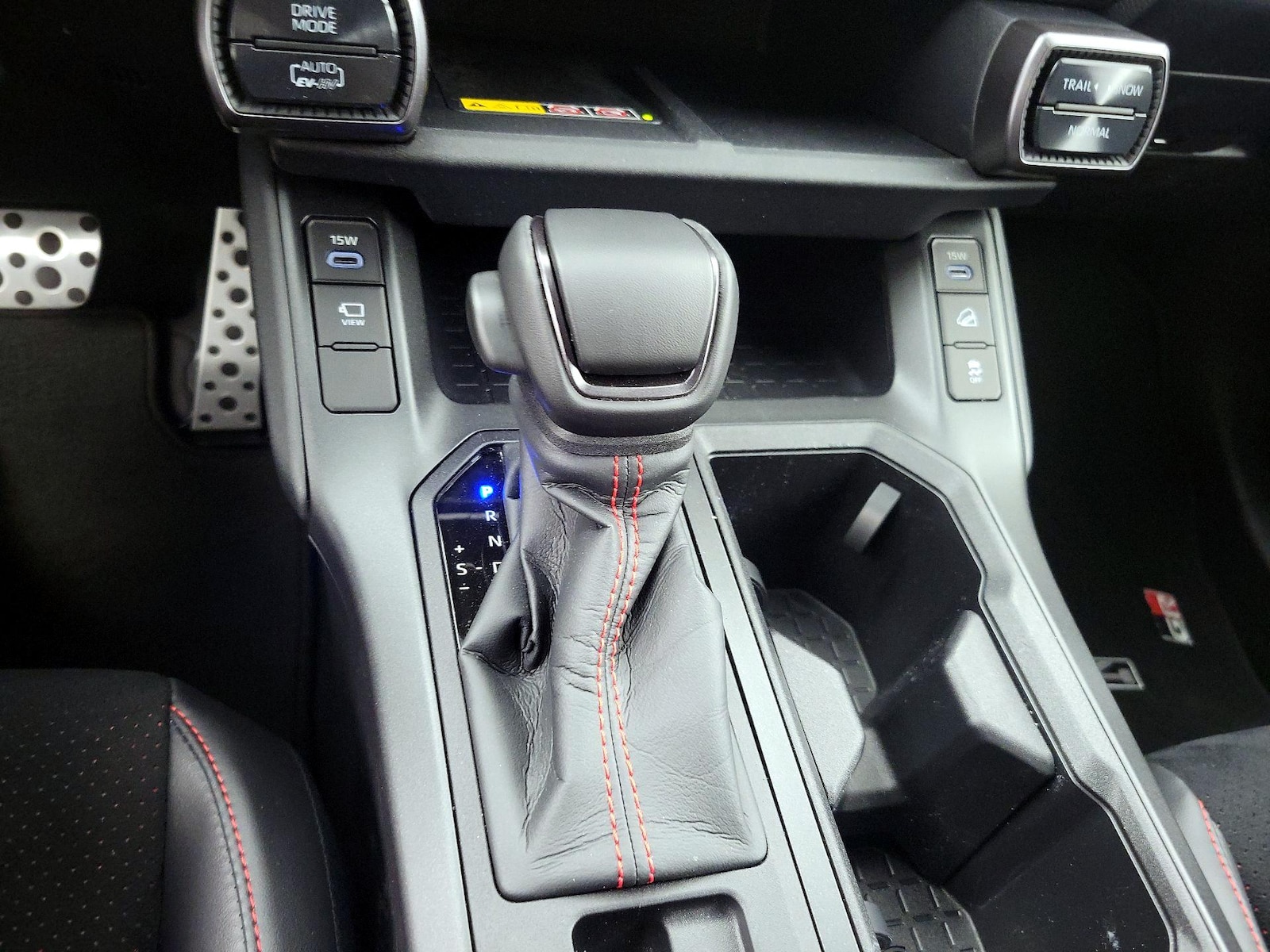 2026 Toyota RAV4 Plug-in Hybrid GR Sport - Photo 19