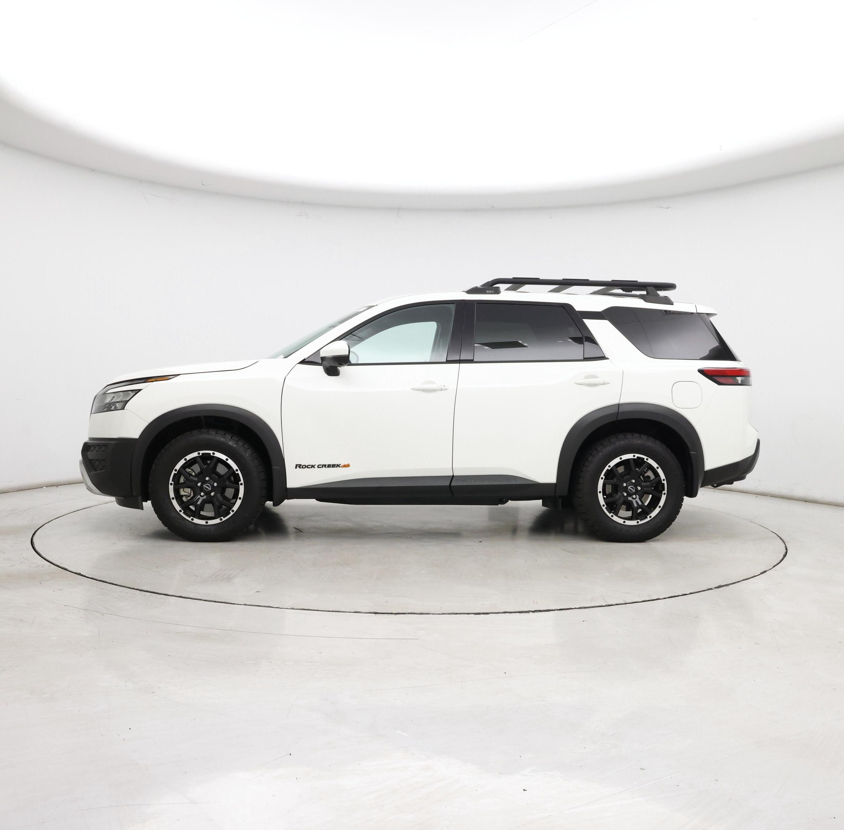 Thumbnail: 2025 Nissan Pathfinder - 3