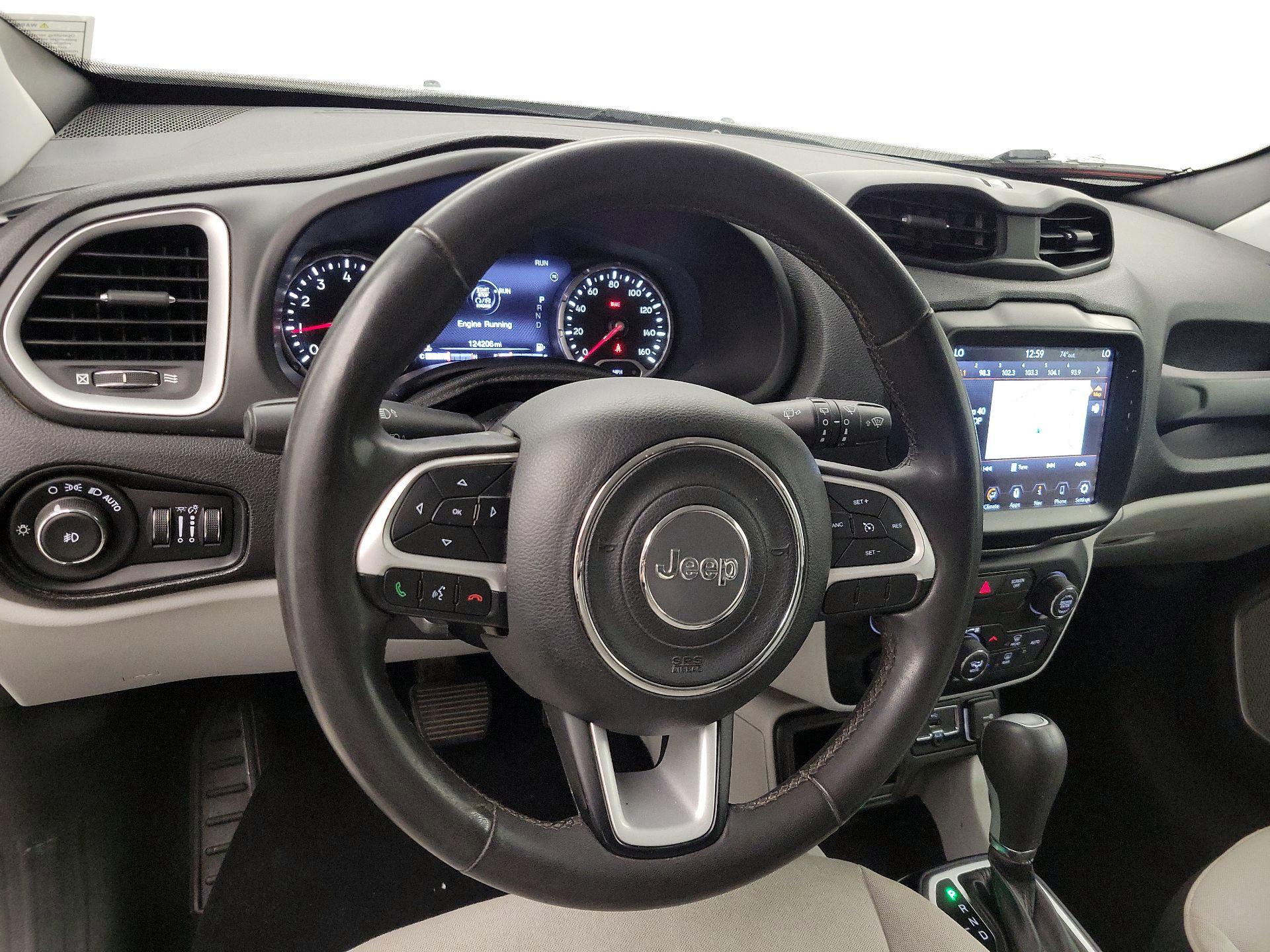 Thumbnail: 2018 Jeep Renegade - 10