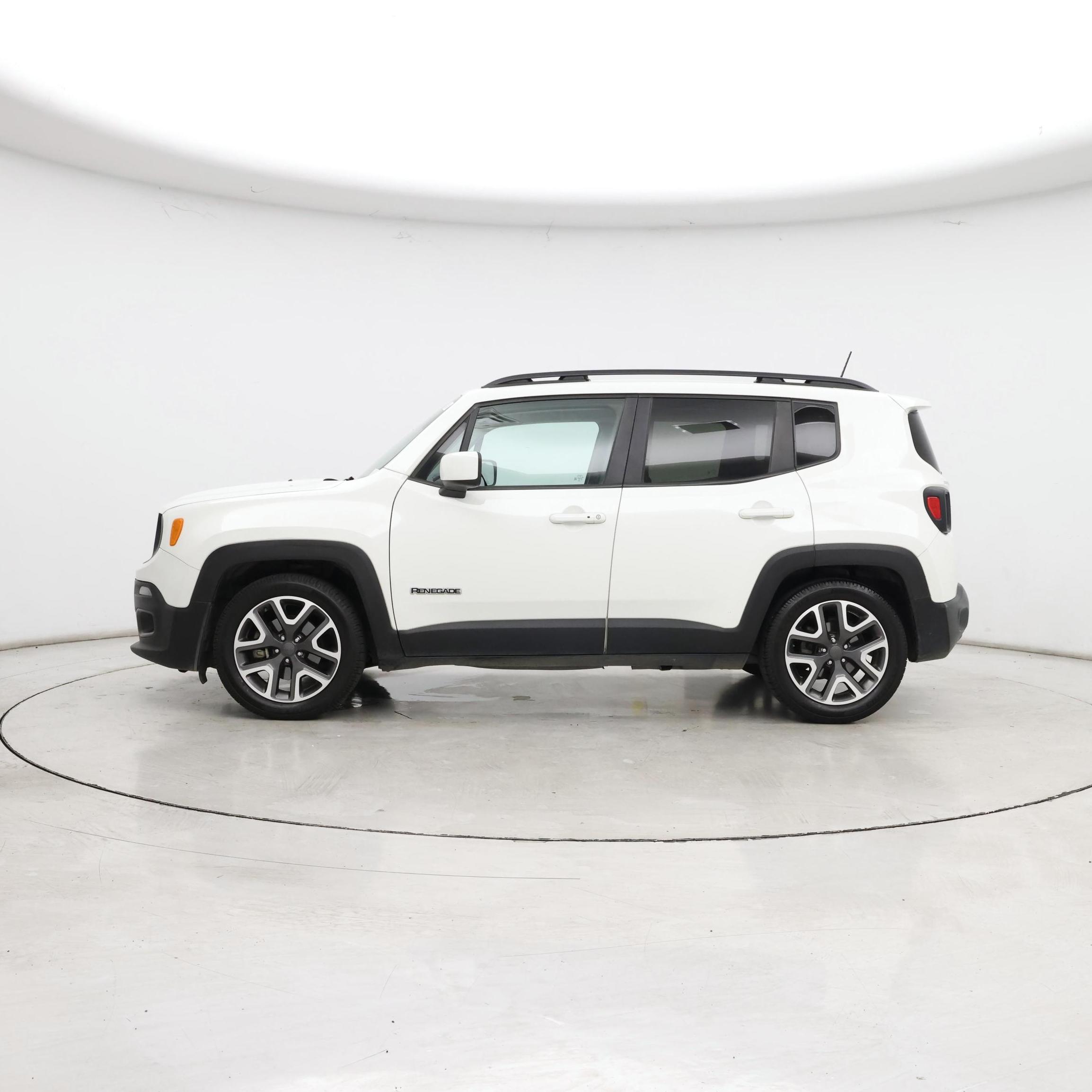 Thumbnail: 2018 Jeep Renegade - 3