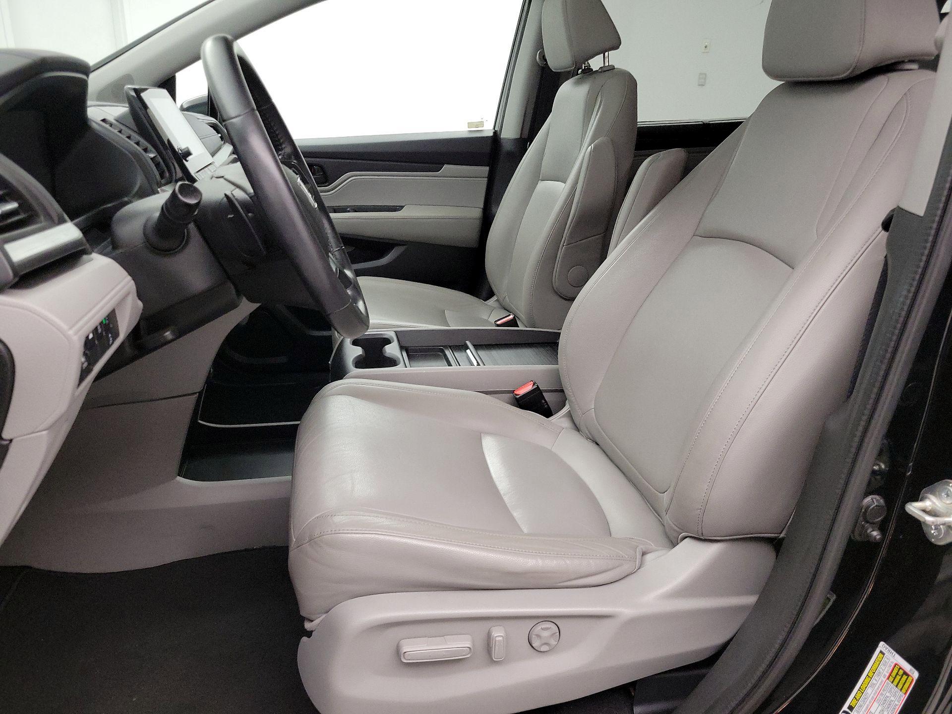 Thumbnail: 2018 Honda Odyssey - 11