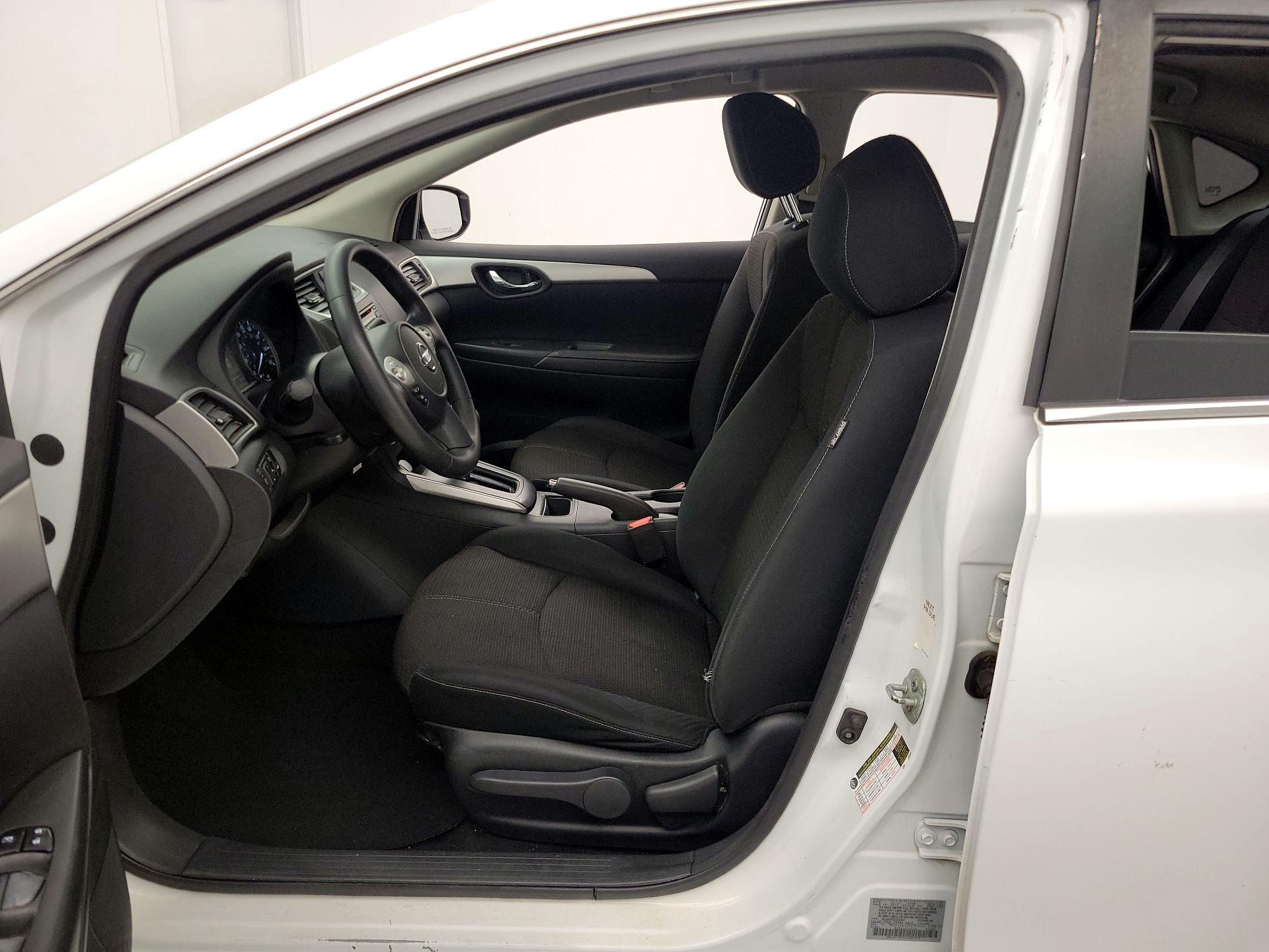 Thumbnail: 2018 Nissan Sentra - 11