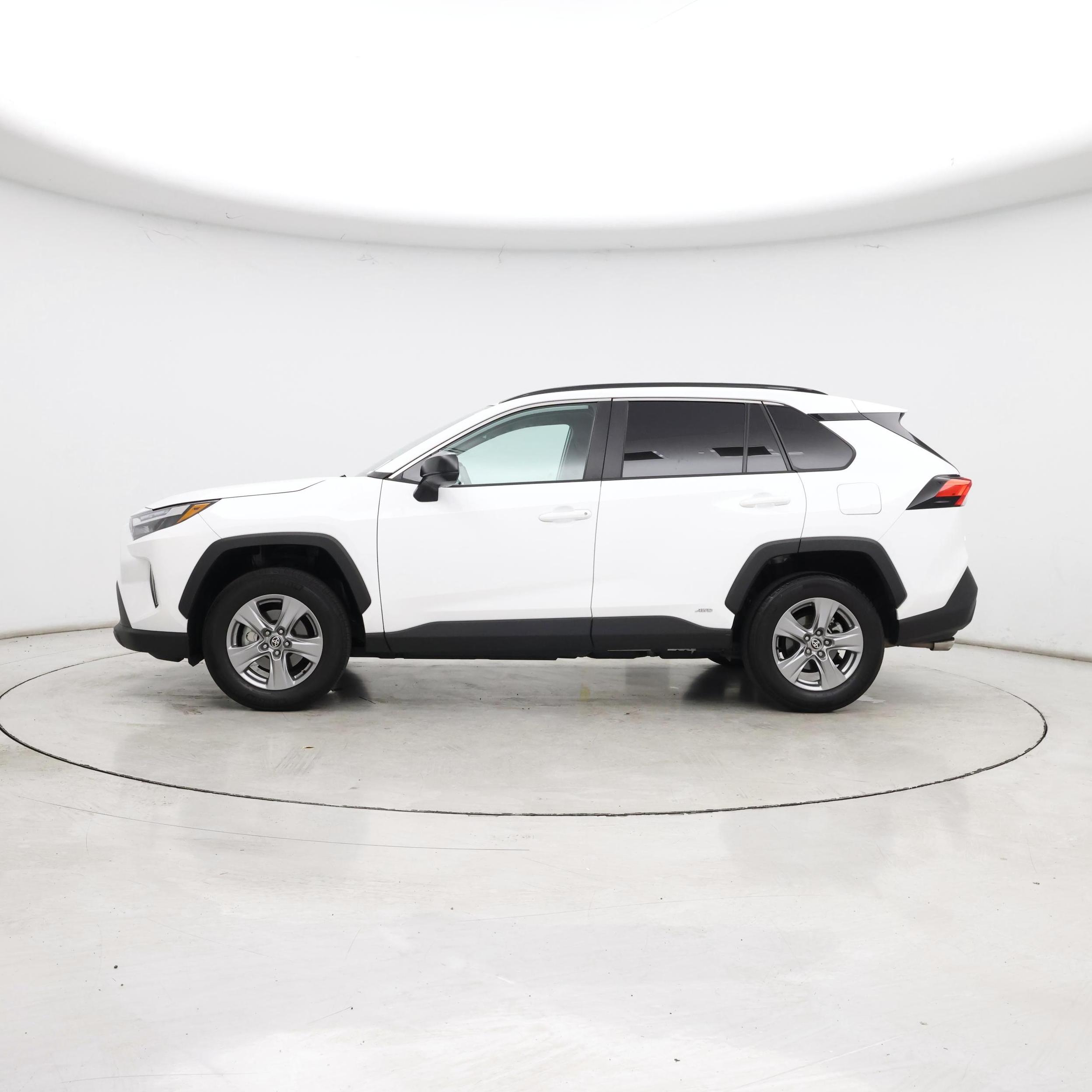 Thumbnail: 2025 Toyota RAV4 - 3