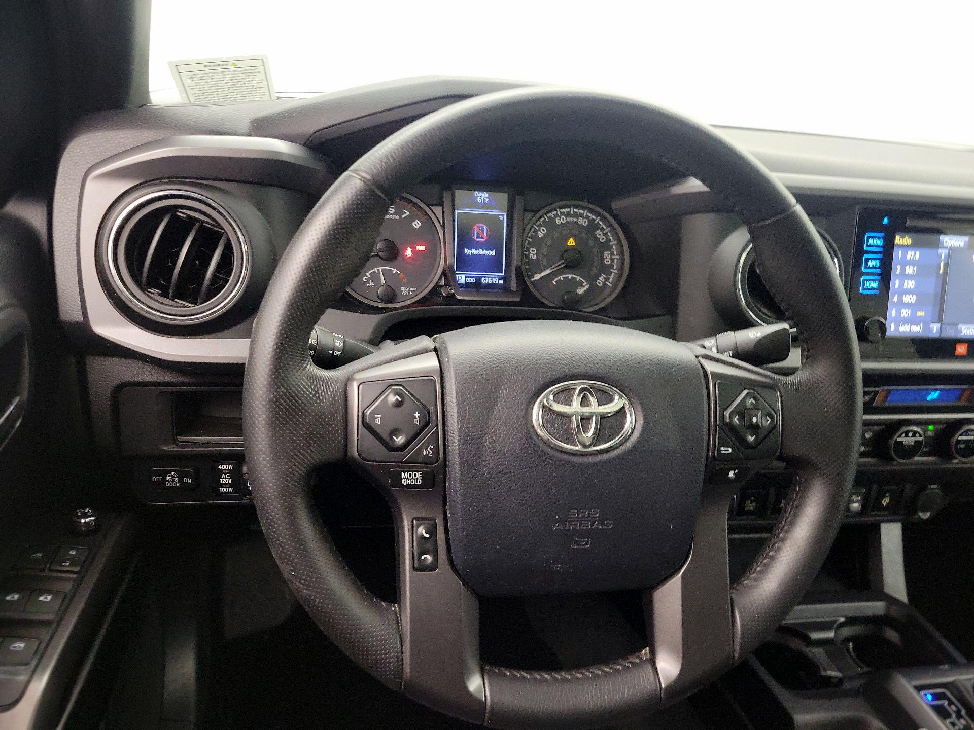 Thumbnail: 2017 Toyota Tacoma - 10