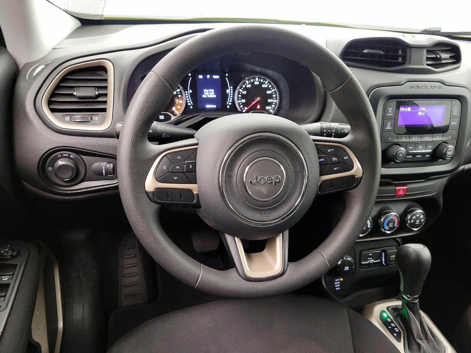 Thumbnail: 2017 Jeep Renegade - 10
