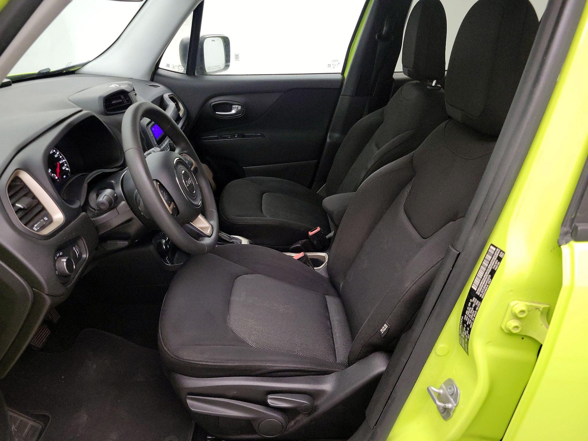 Thumbnail: 2017 Jeep Renegade - 11