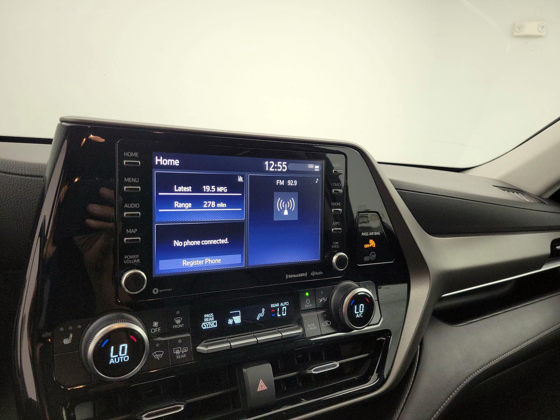Thumbnail: 2020 Toyota Highlander - 15