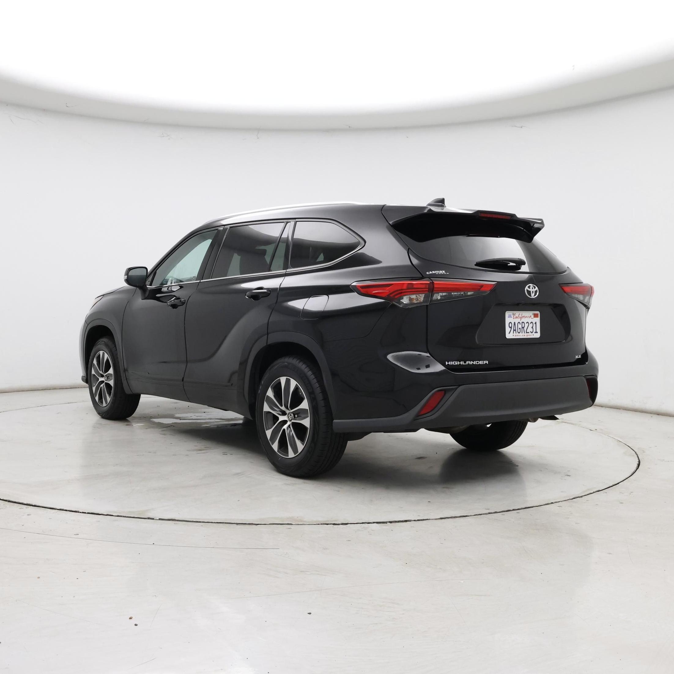 Thumbnail: 2020 Toyota Highlander - 2