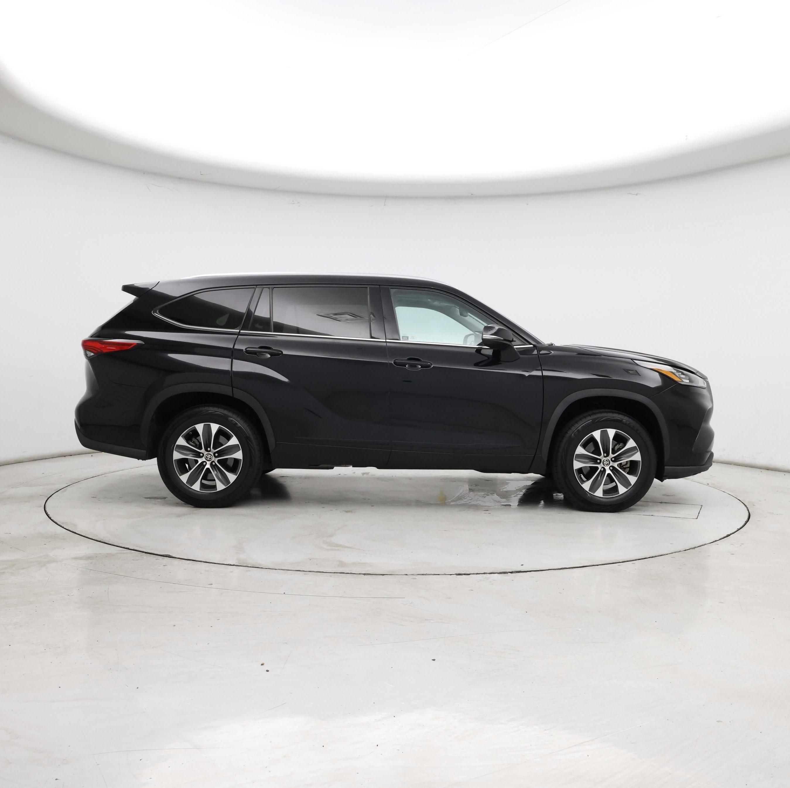 Thumbnail: 2020 Toyota Highlander - 7
