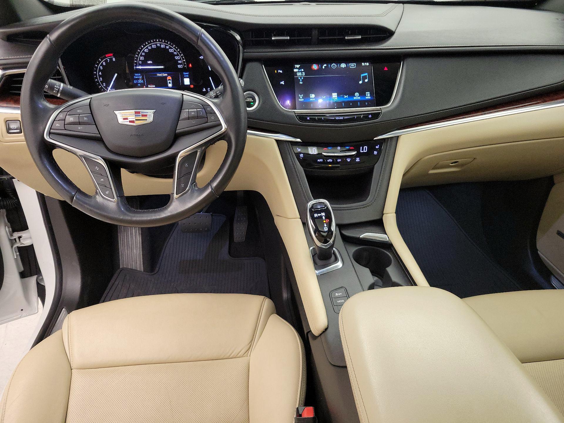 Thumbnail: 2018 Cadillac XT5 - 9