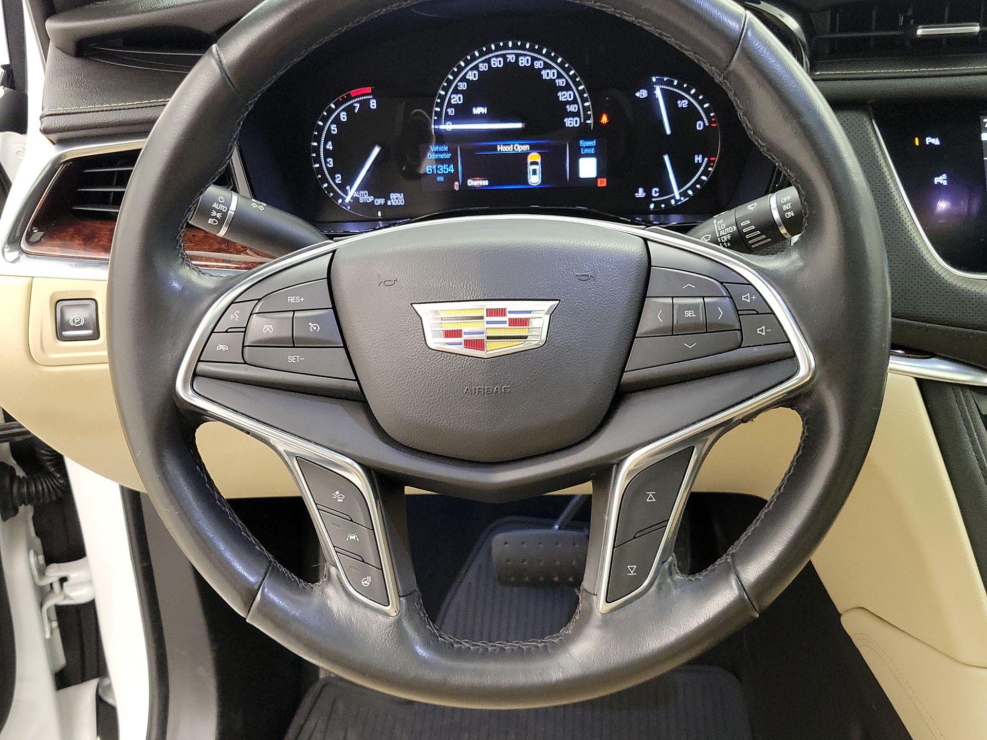 Thumbnail: 2018 Cadillac XT5 - 10