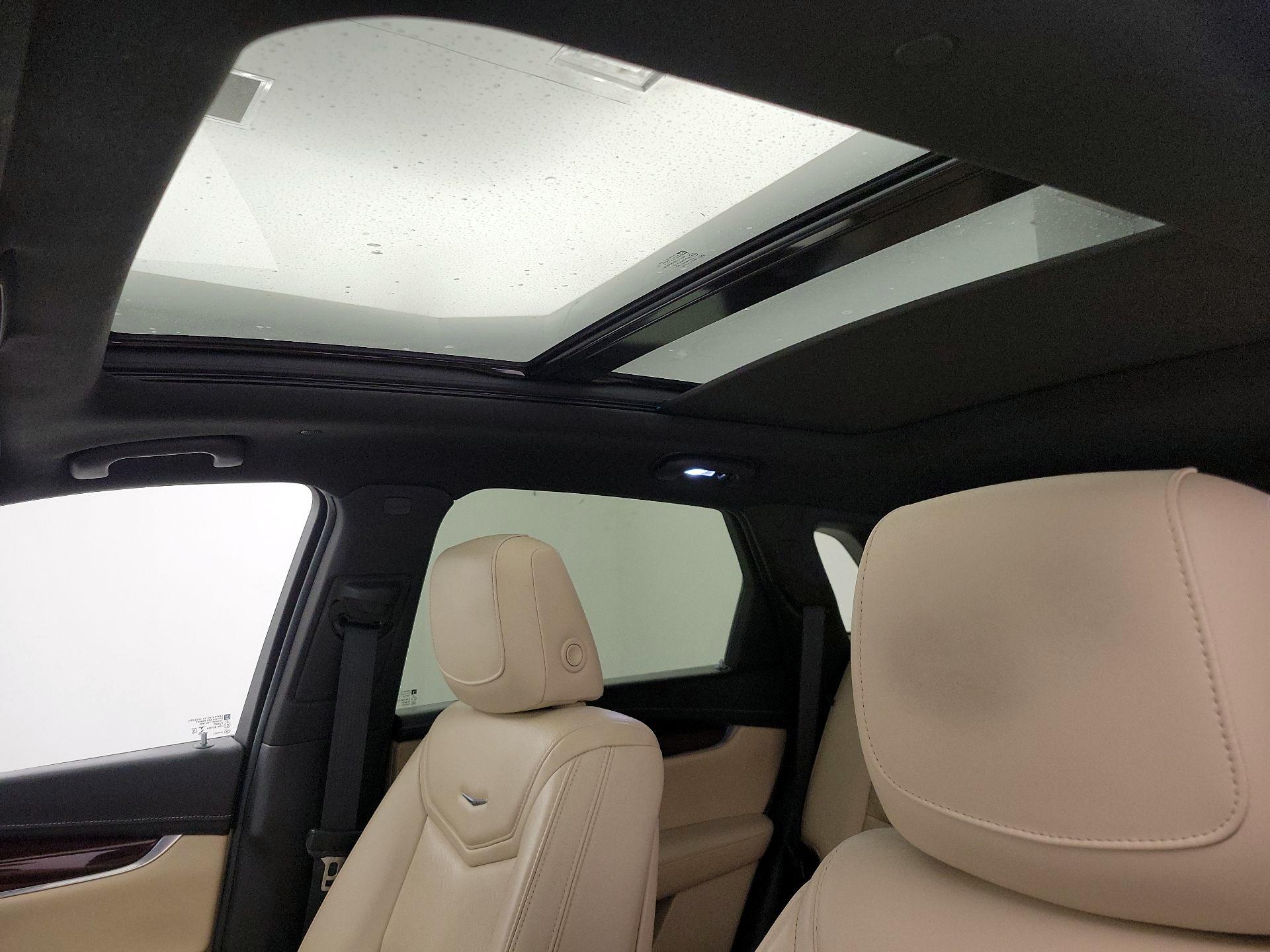 Thumbnail: 2018 Cadillac XT5 - 19