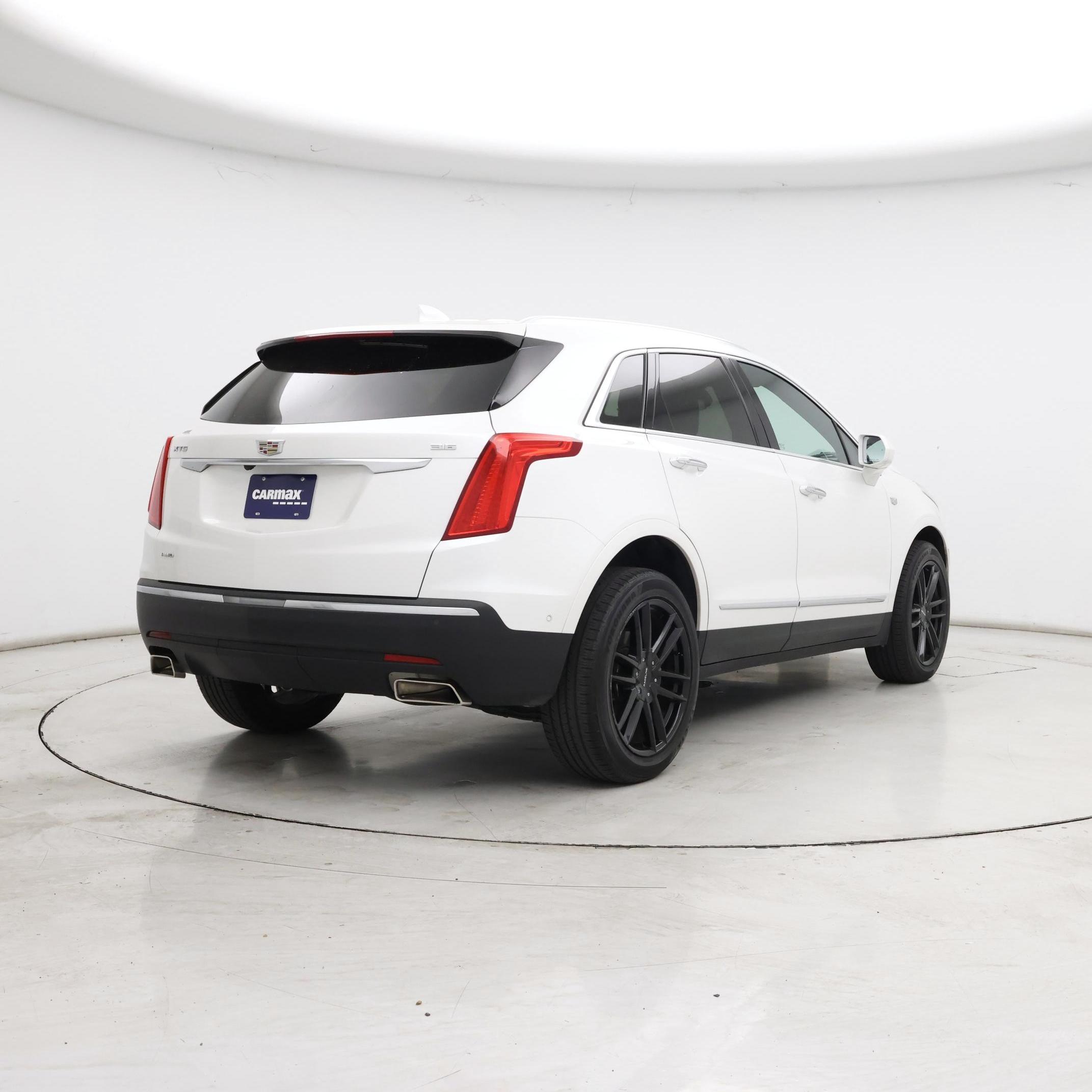 Thumbnail: 2018 Cadillac XT5 - 8