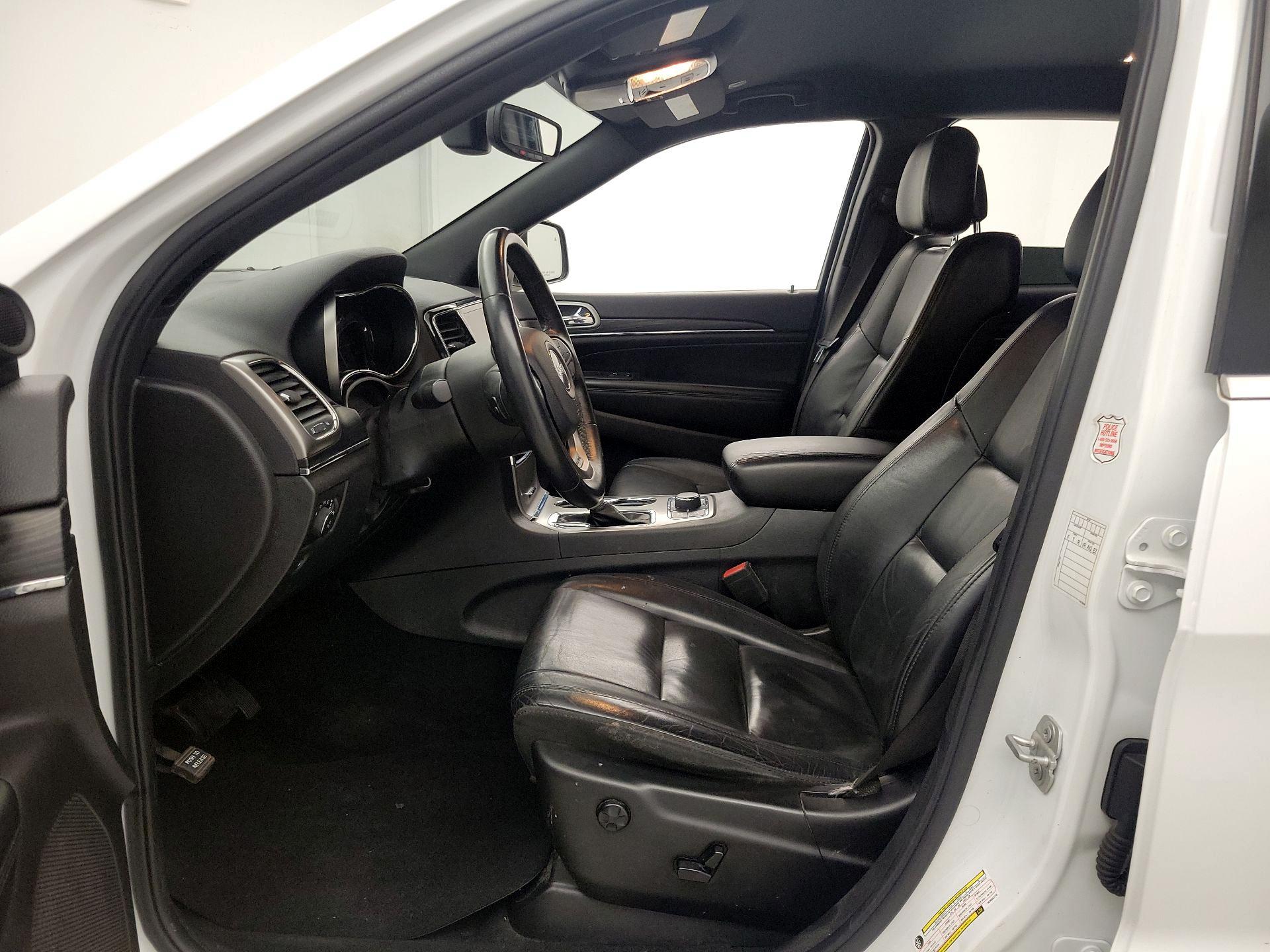 Thumbnail: 2019 Jeep Grand Cherokee - 11