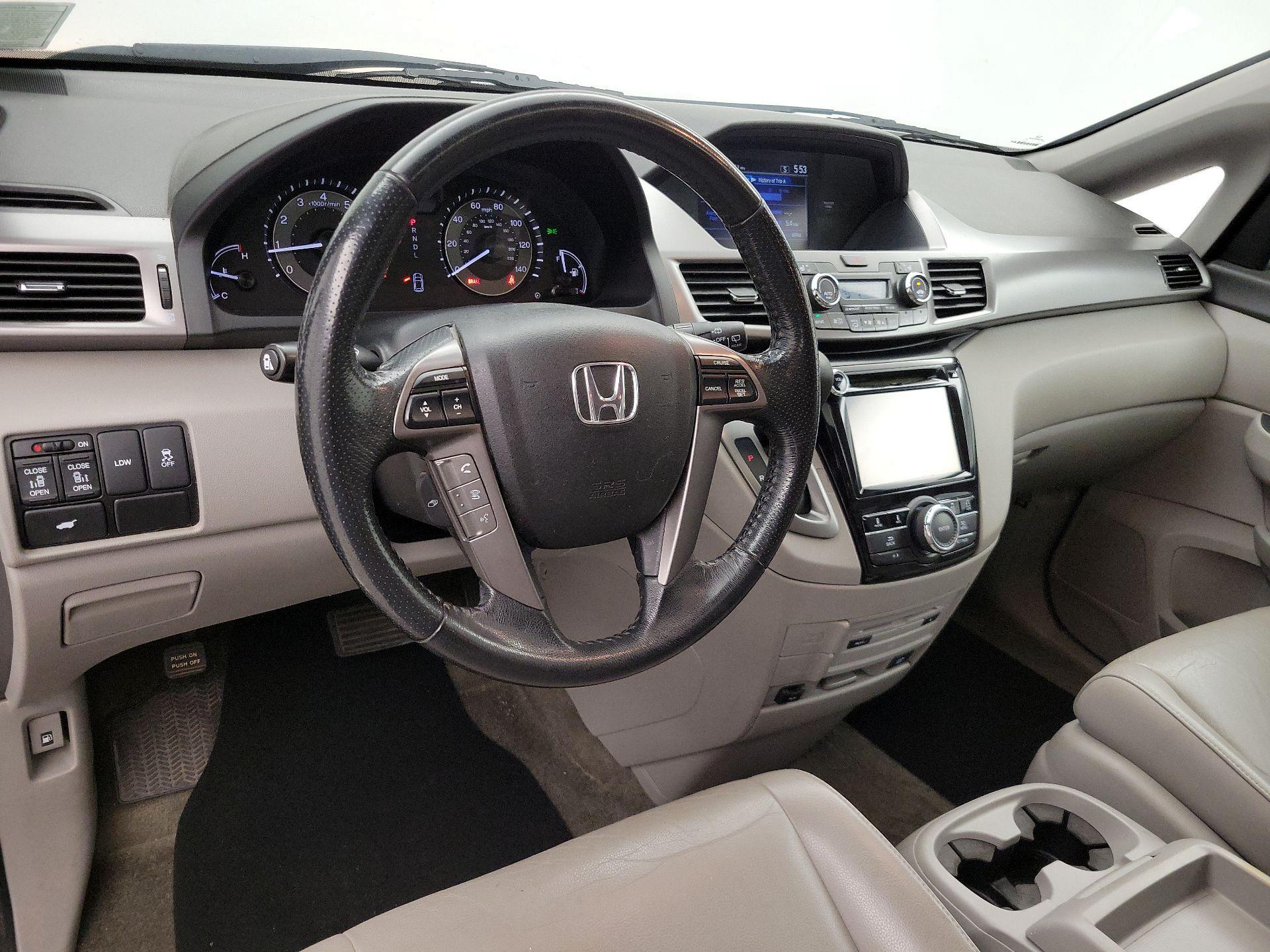 Thumbnail: 2015 Honda Odyssey - 9