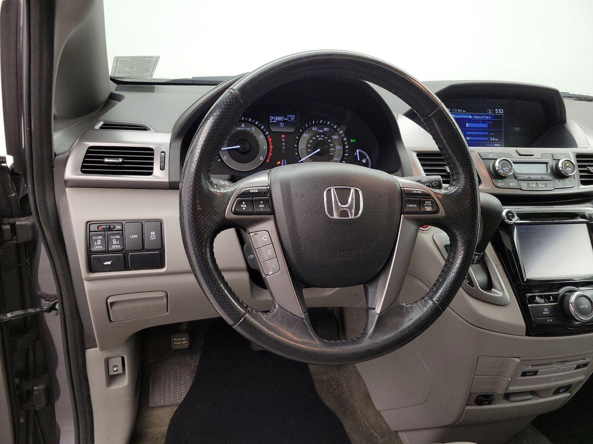 Thumbnail: 2015 Honda Odyssey - 10