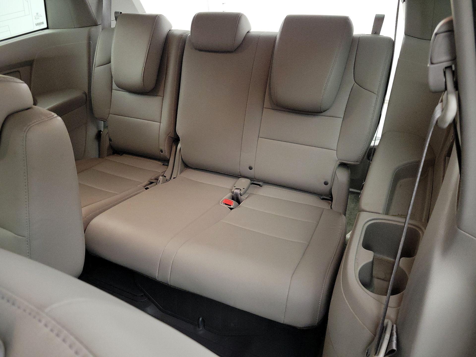 Thumbnail: 2015 Honda Odyssey - 20