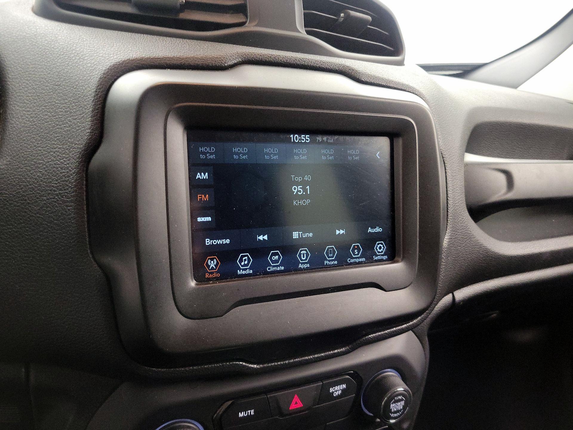 Thumbnail: 2020 Jeep Renegade - 15