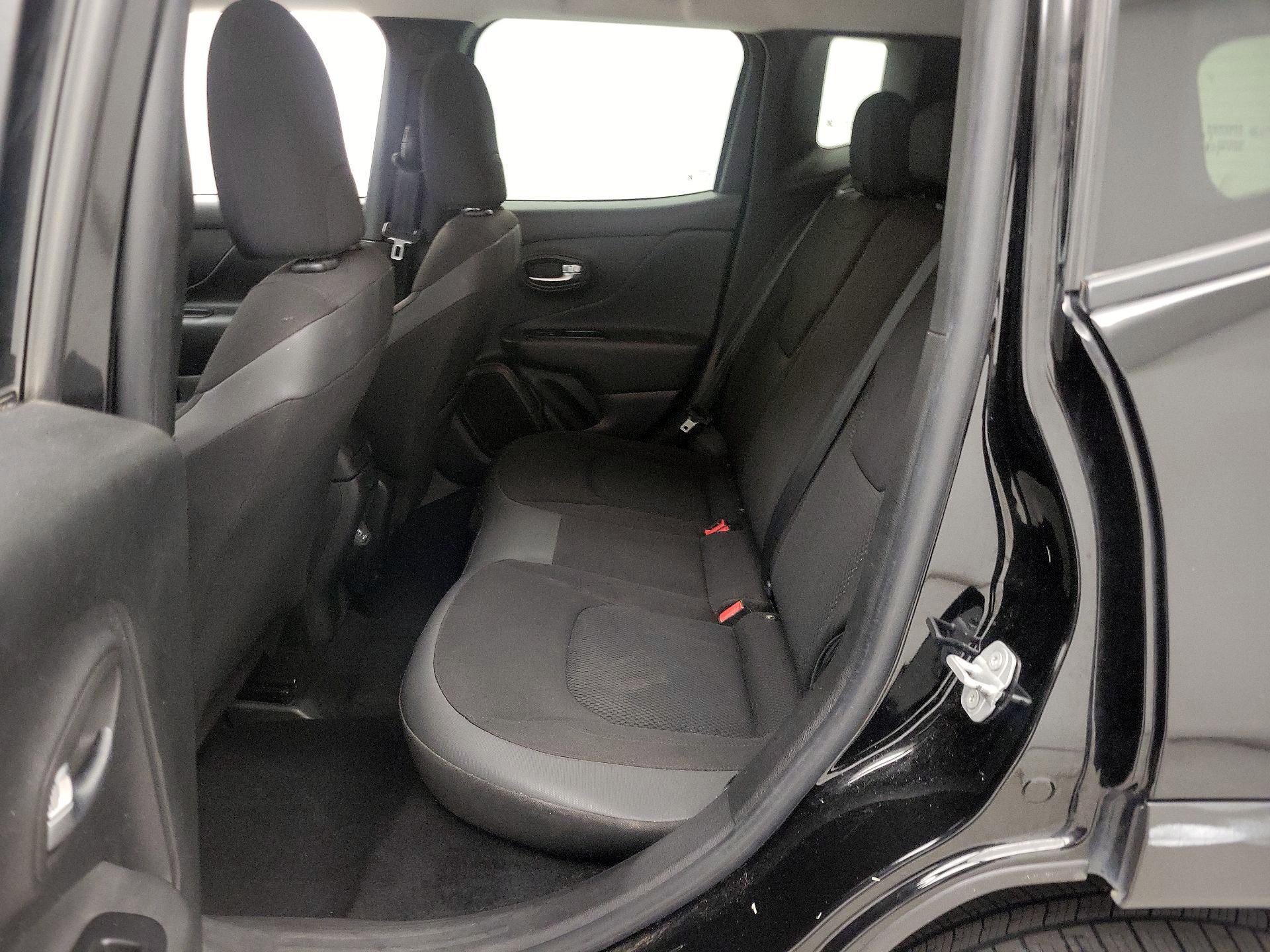 Thumbnail: 2020 Jeep Renegade - 19