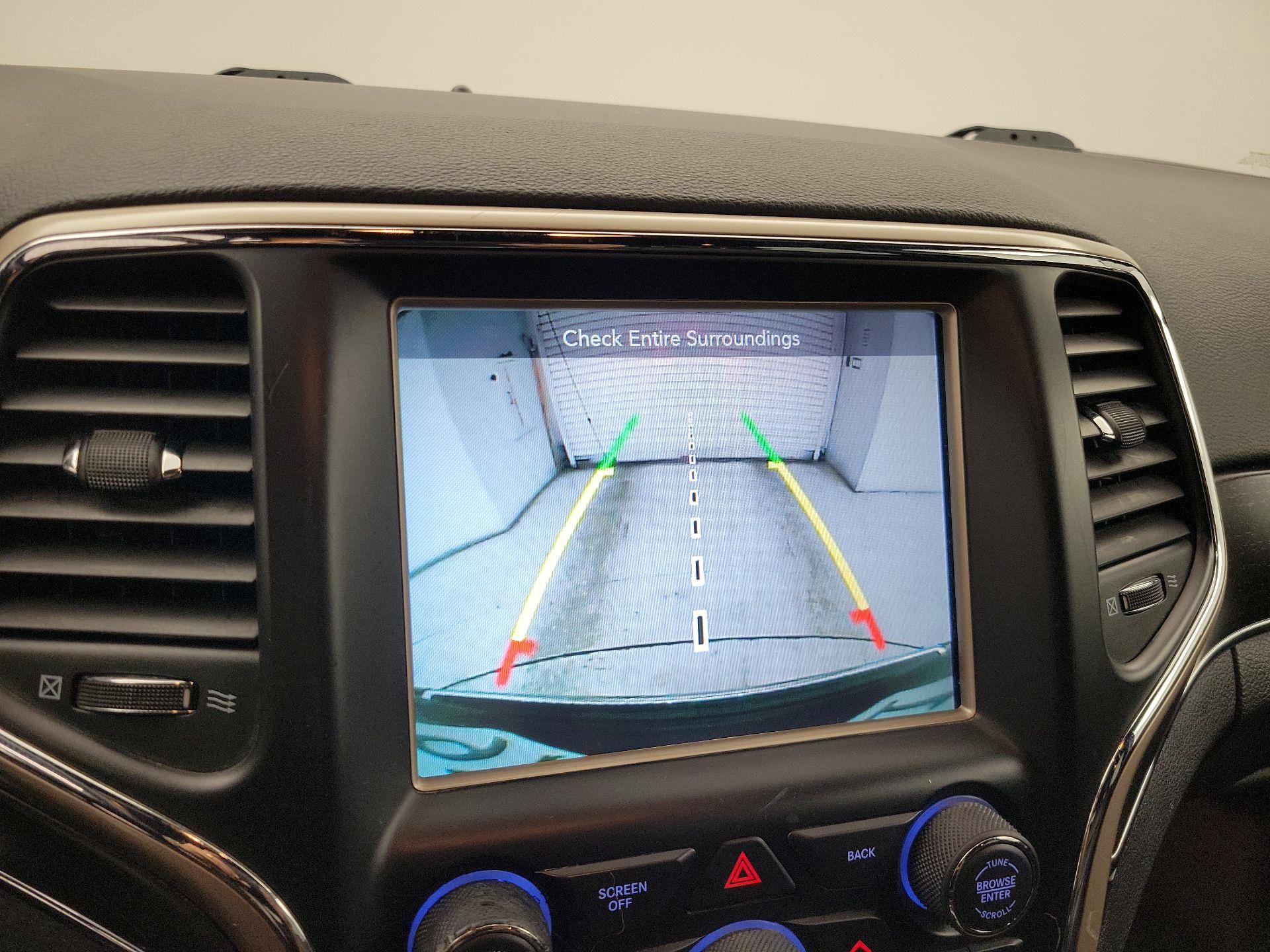 Thumbnail: 2015 Jeep Grand Cherokee - 14