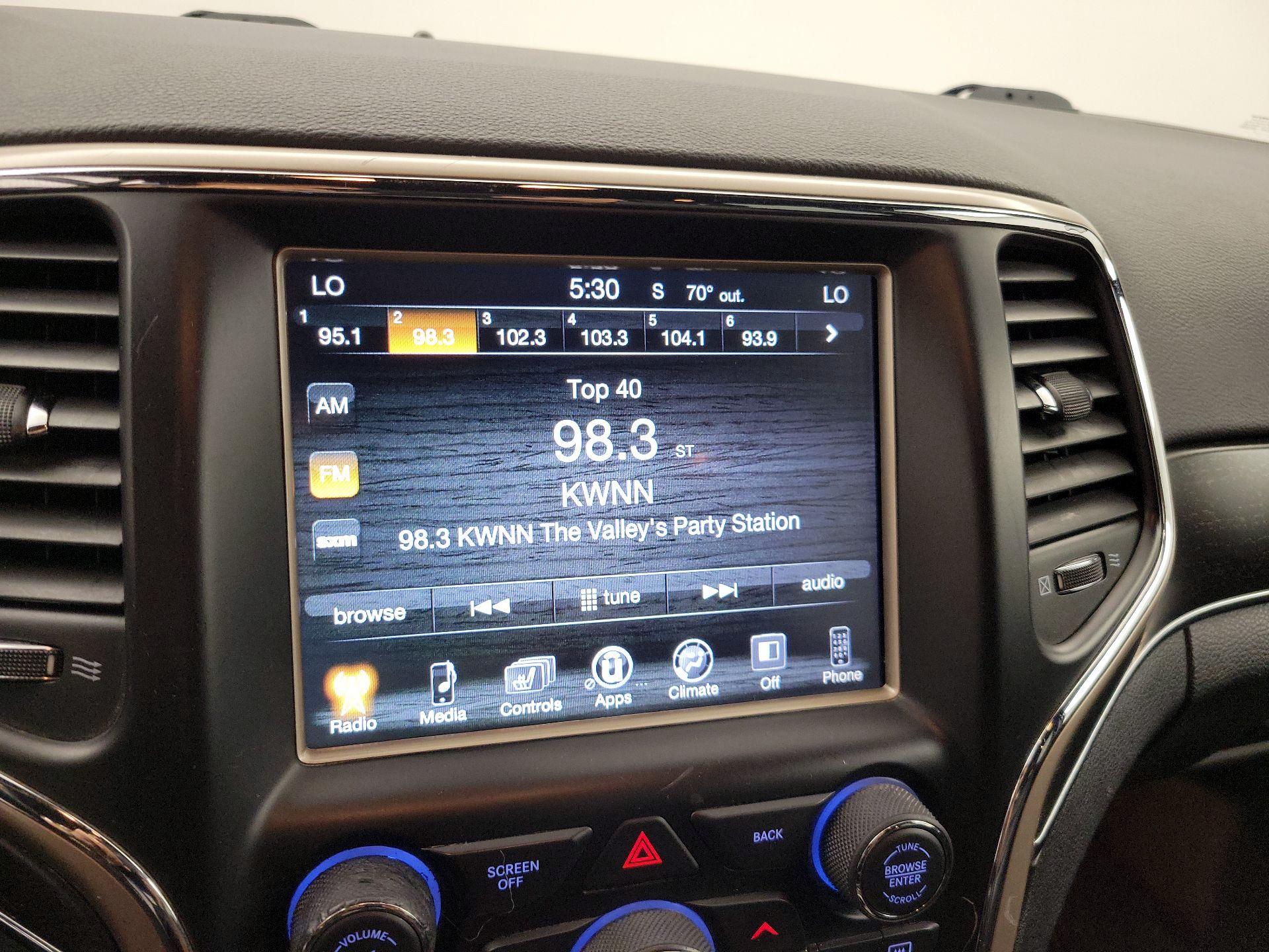 Thumbnail: 2015 Jeep Grand Cherokee - 15
