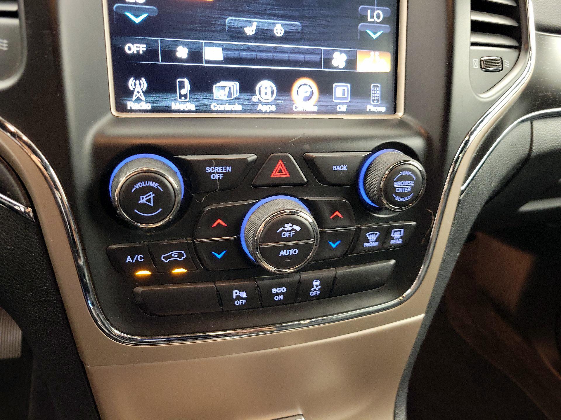 Thumbnail: 2015 Jeep Grand Cherokee - 16