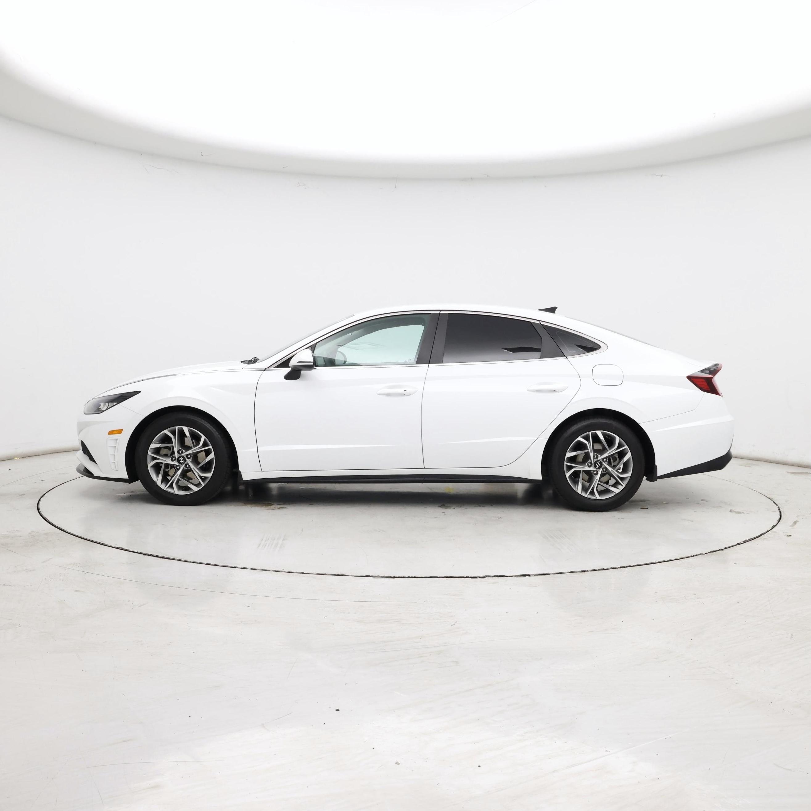 Thumbnail: 2021 Hyundai Sonata - 3