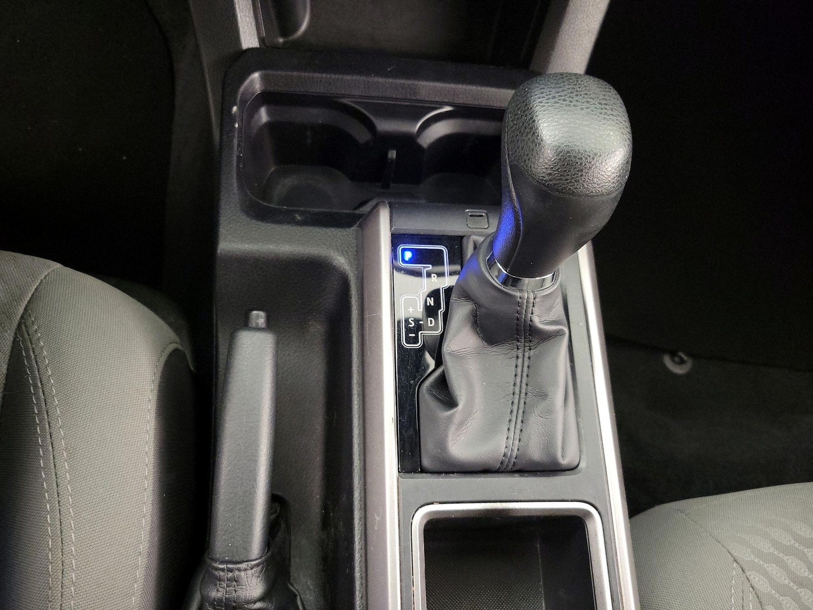 2022 Toyota Tacoma SR5 - Photo 18