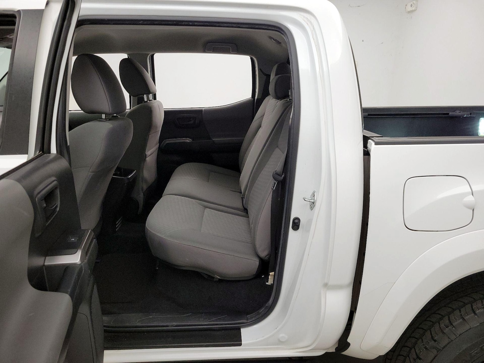 2022 Toyota Tacoma SR5 - Photo 20