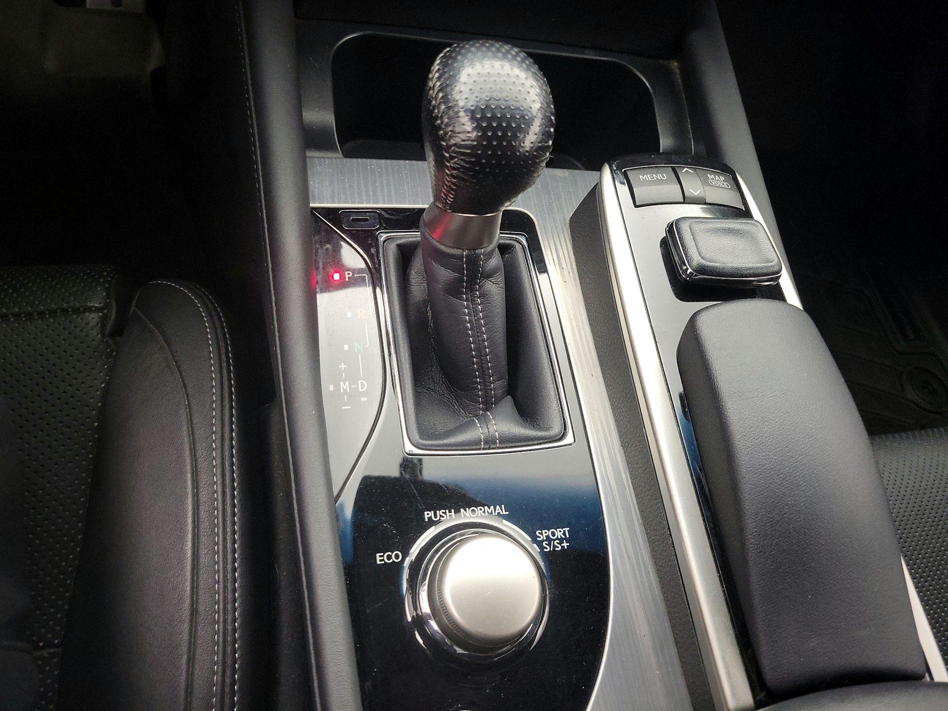 Thumbnail: 2015 Lexus GS - 18