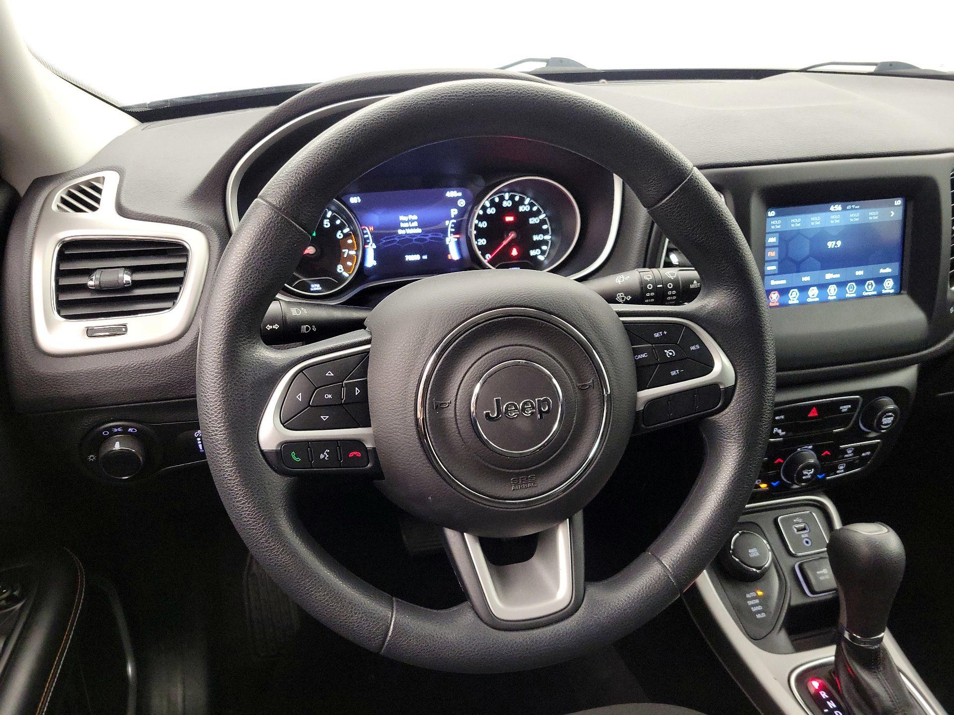 Thumbnail: 2018 Jeep Compass - 10