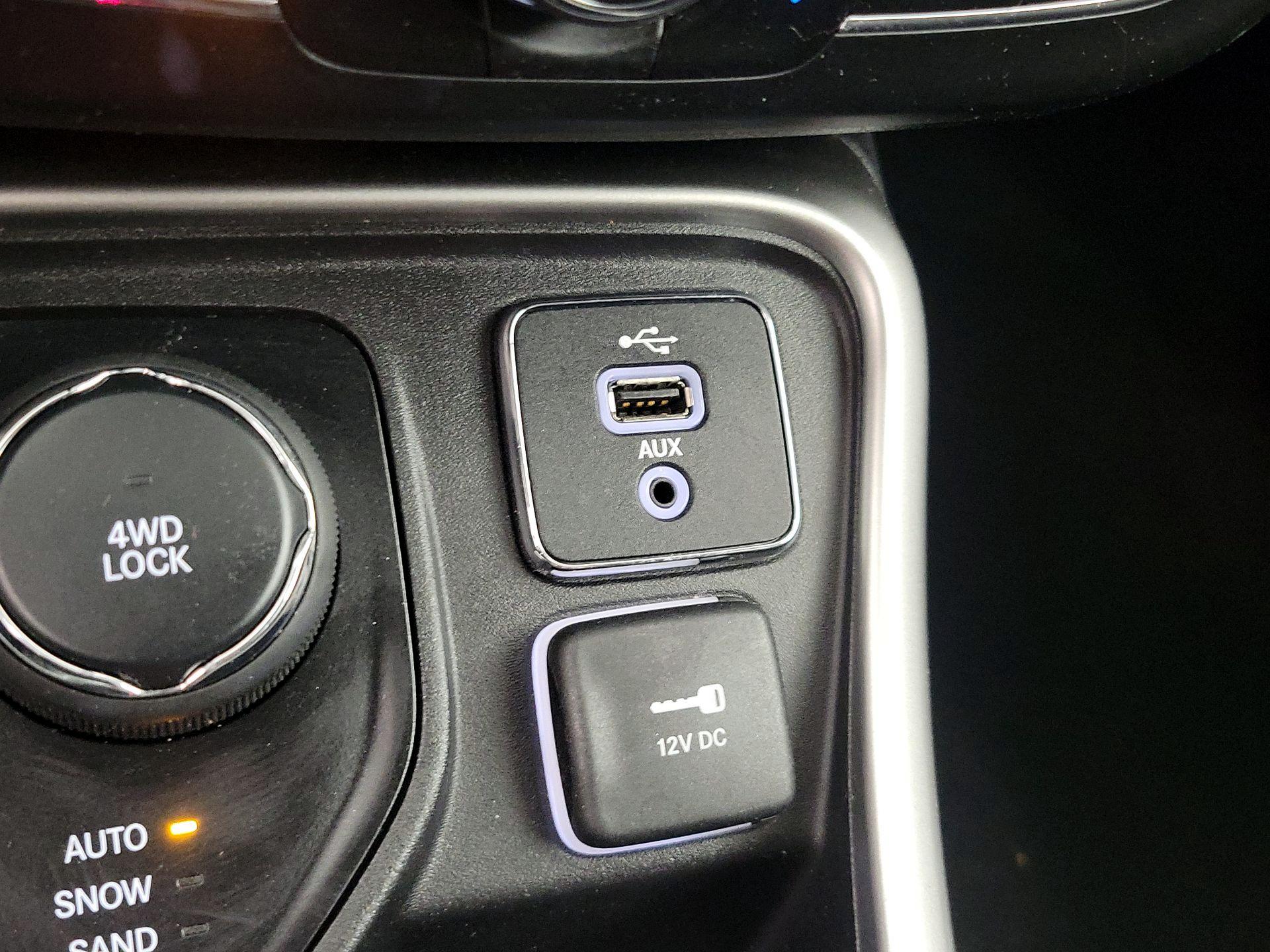 Thumbnail: 2018 Jeep Compass - 19