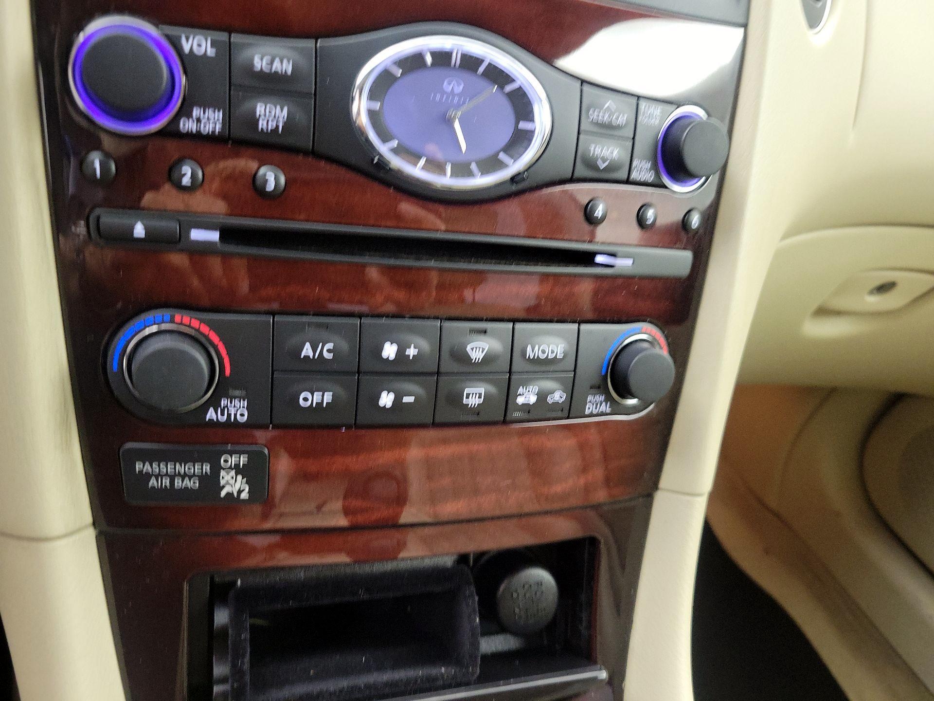 Thumbnail: 2016 INFINITI QX50 - 16