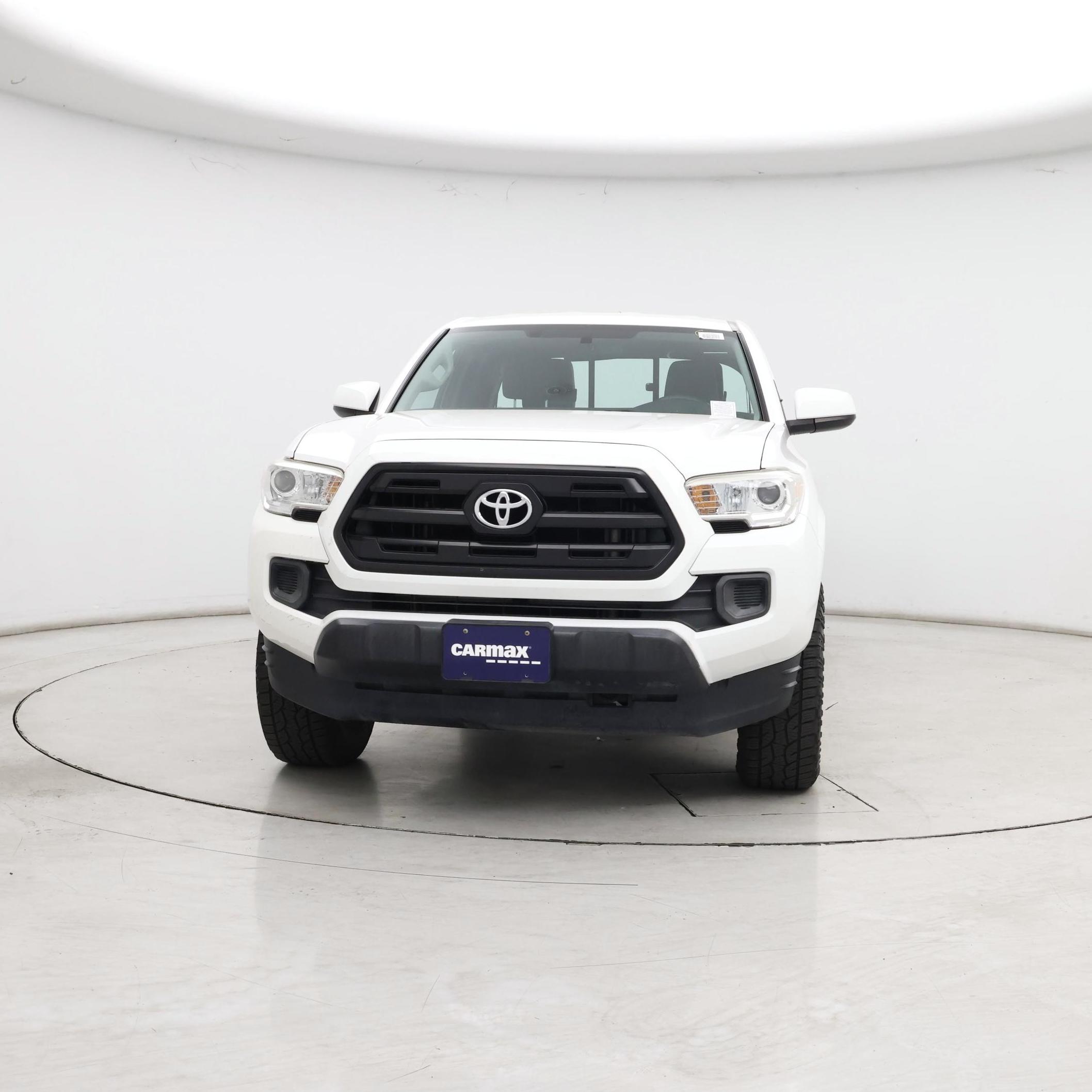 Thumbnail: 2017 Toyota Tacoma - 5