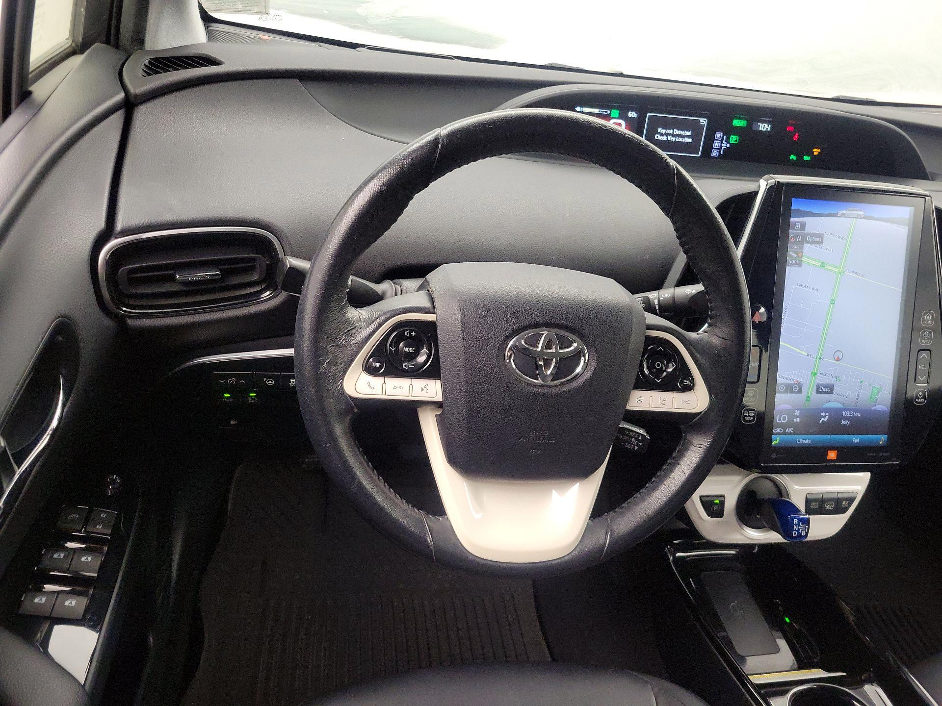 Thumbnail: 2018 Toyota Prius Prime - 10