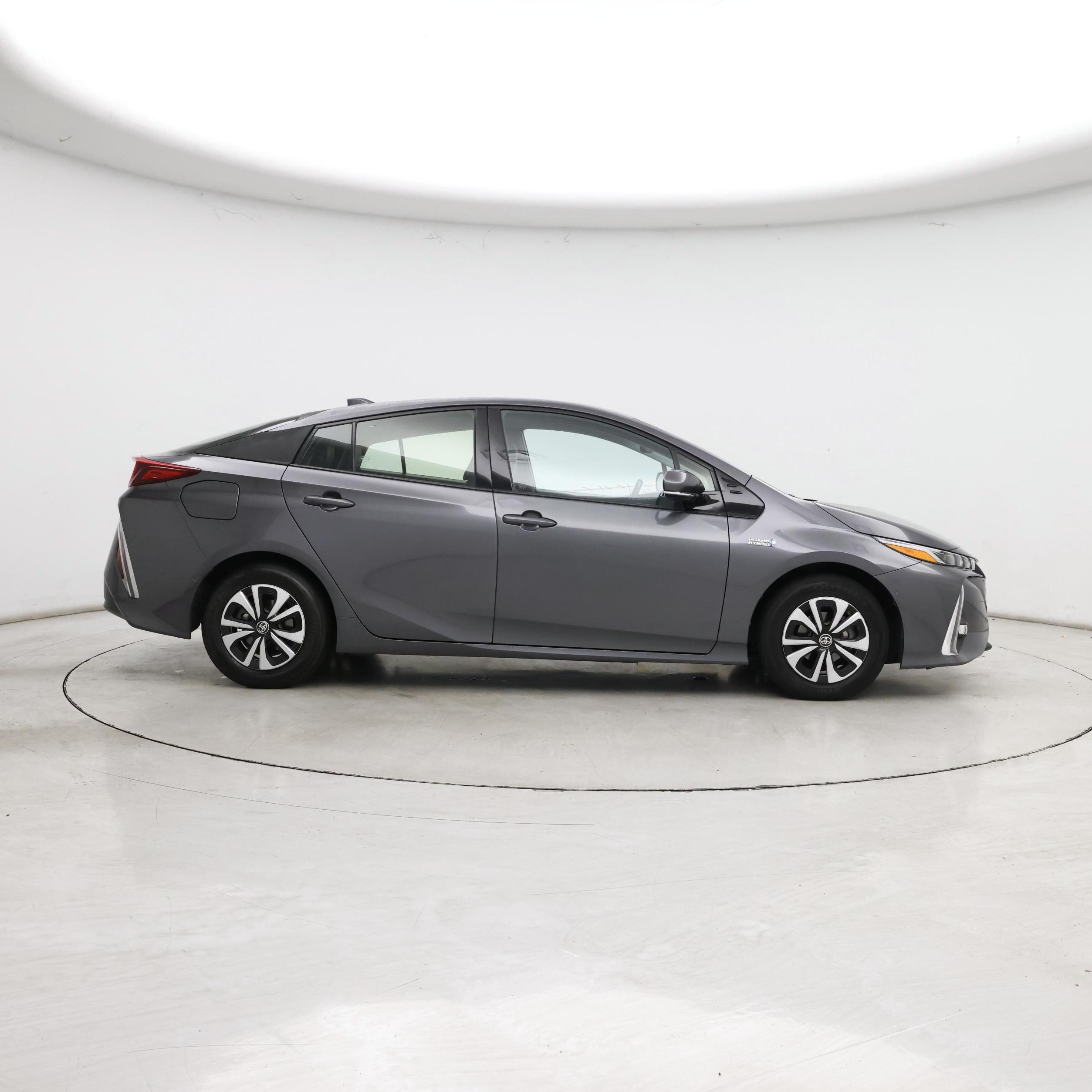Thumbnail: 2018 Toyota Prius Prime - 7
