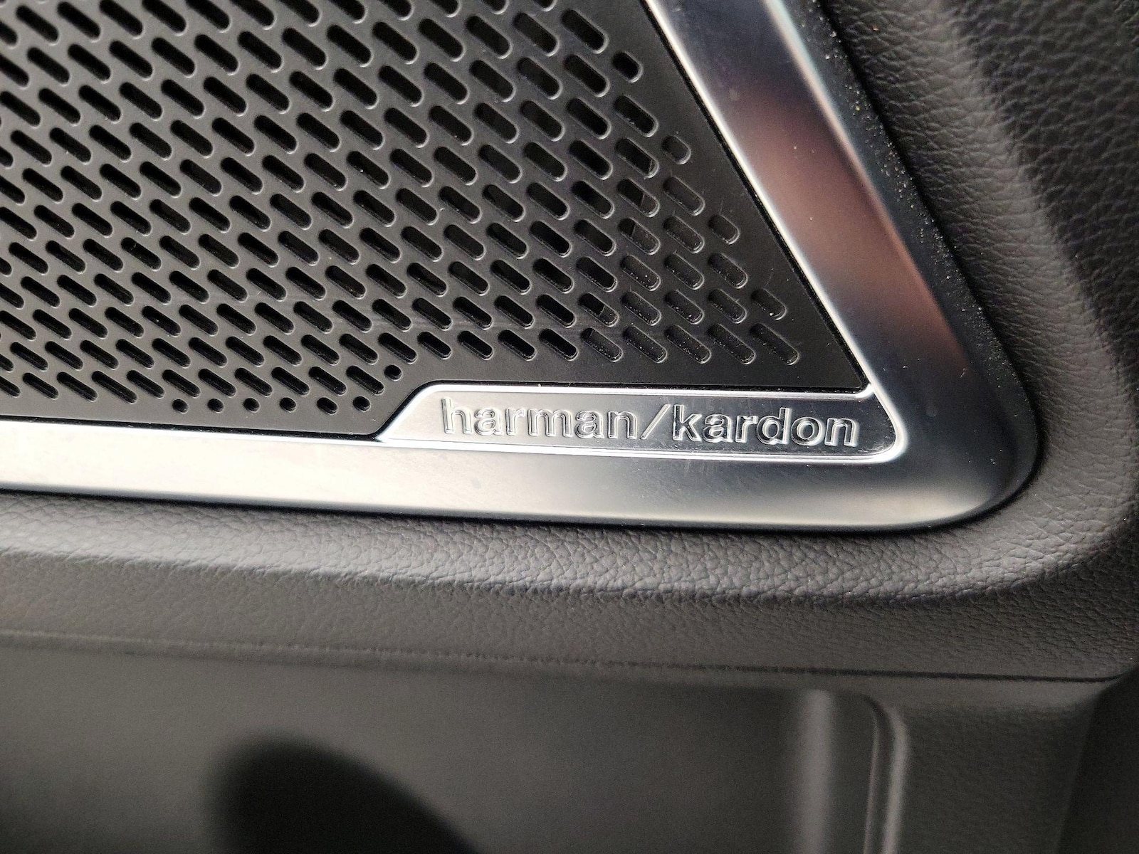 2023 Kia Telluride SX - Photo 27