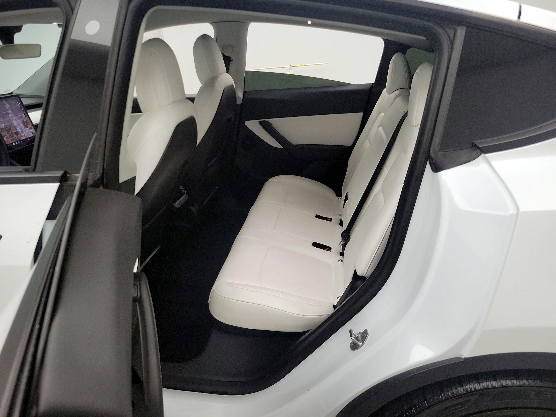 Thumbnail: 2022 Tesla Model Y - 19