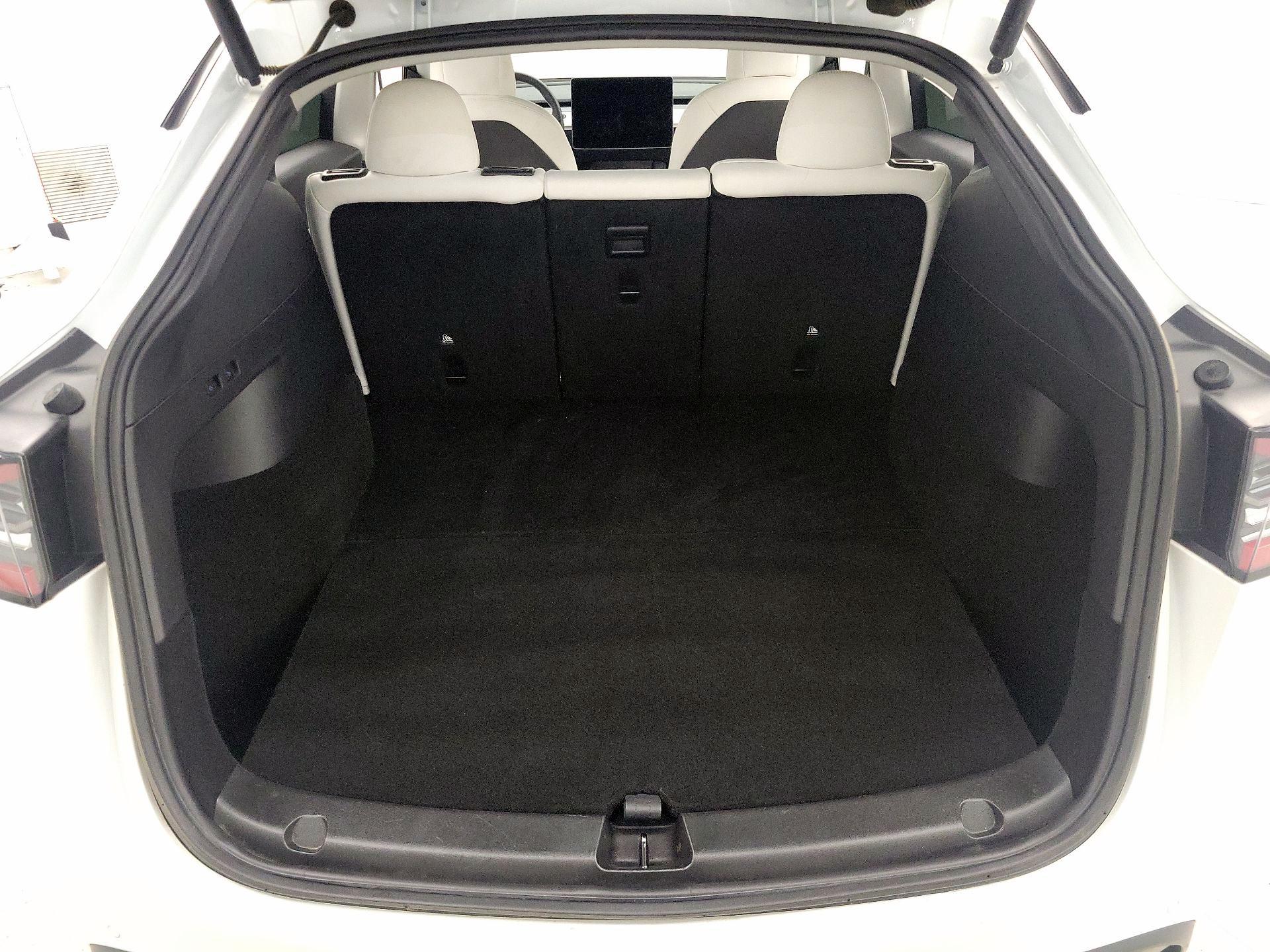 Thumbnail: 2022 Tesla Model Y - 20