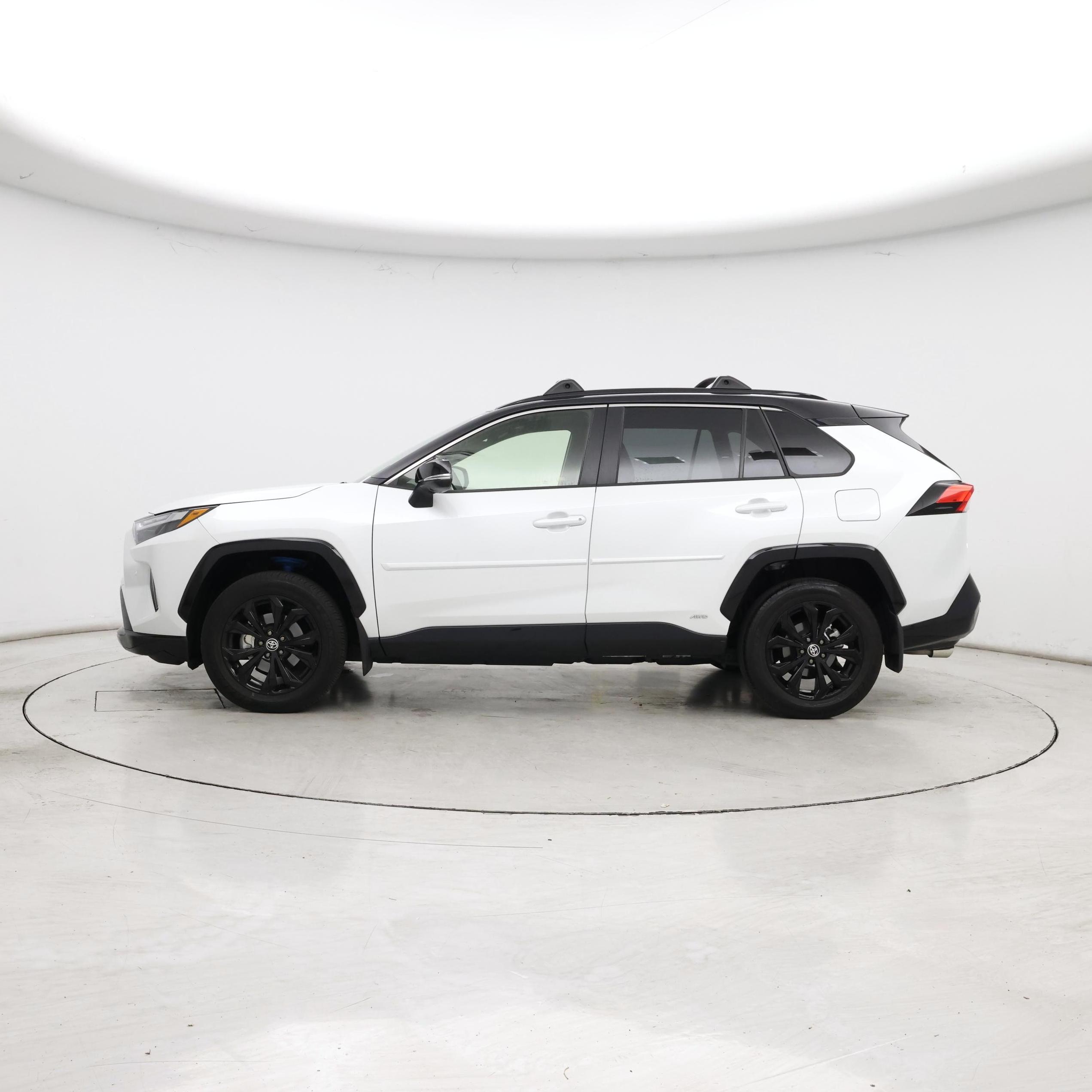 Thumbnail: 2024 Toyota RAV4 - 3