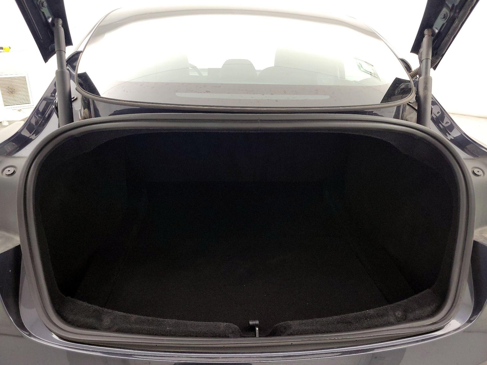 2025 Tesla Model 3 Long Range - Photo 21