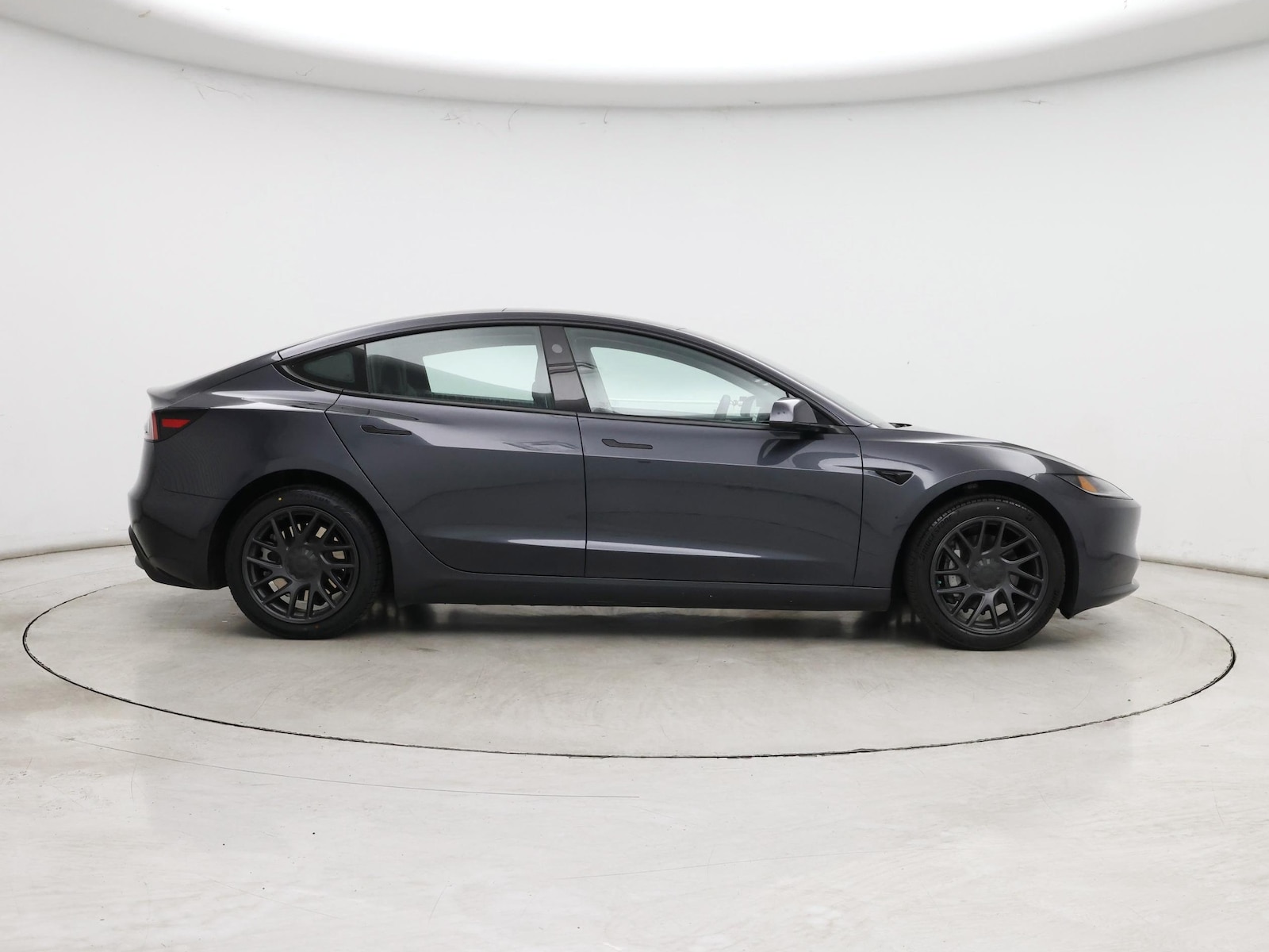 2025 Tesla Model 3 Long Range - Photo 8